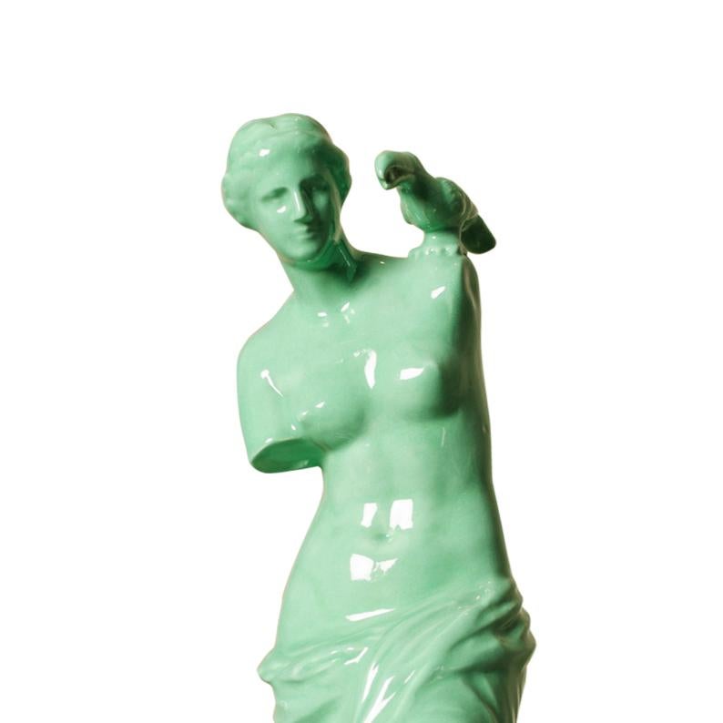 Tropical Venus. From Venus Nostalgia series - Contemporary Sculpture by Paloma Castello