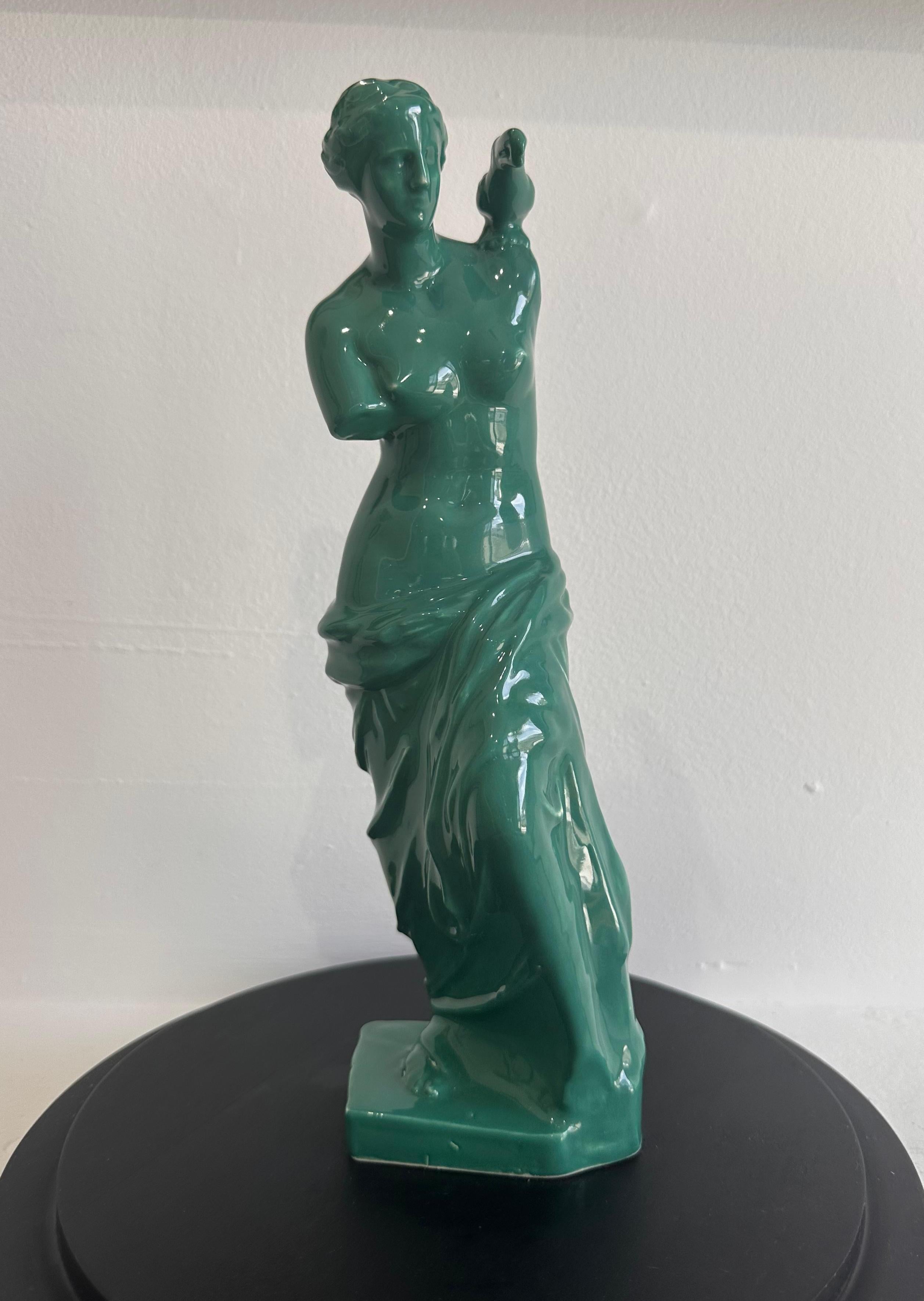 Tropical Venus II. From Venus Nostalgia series - Sculpture by Paloma Castello