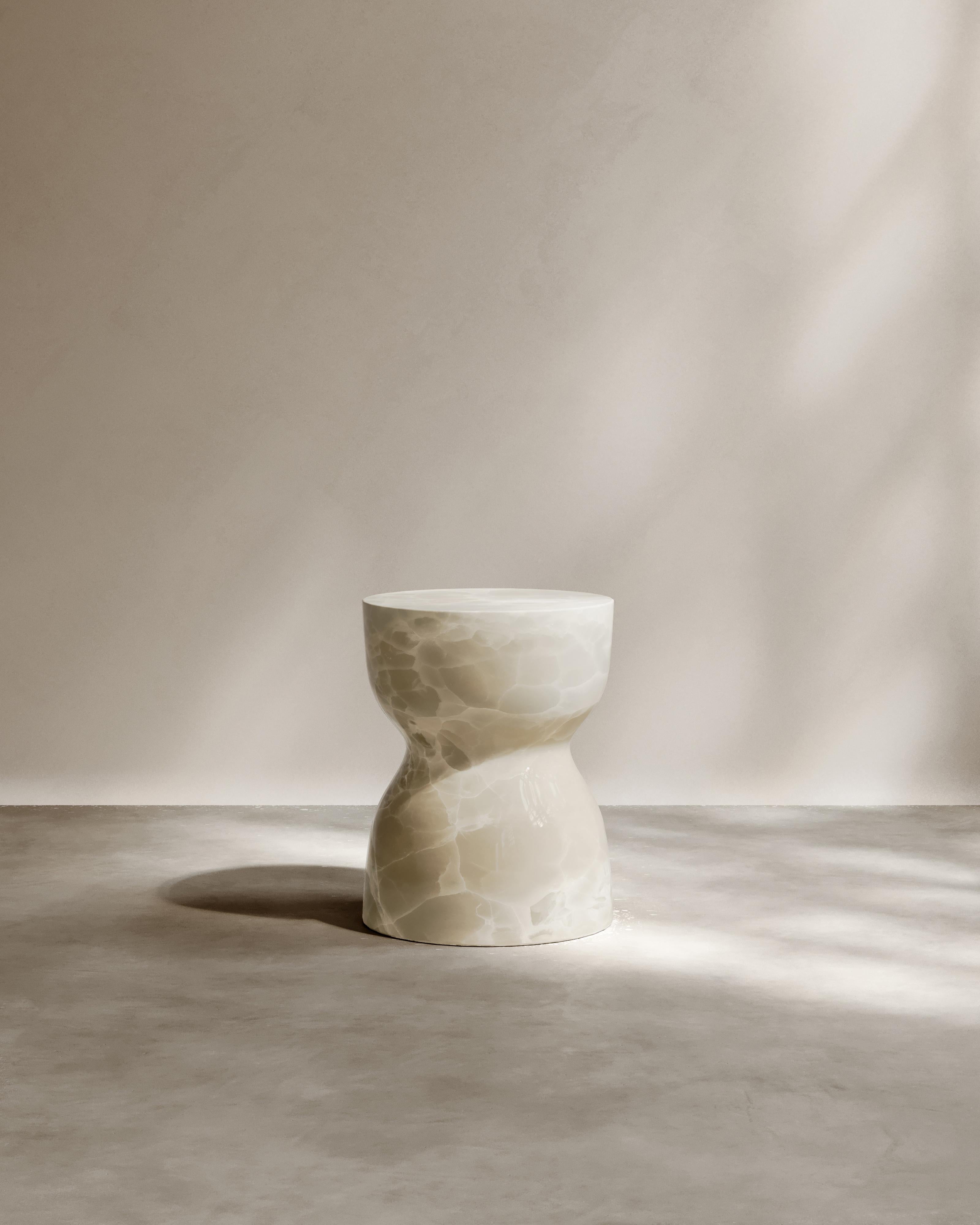 Paloma Editions Dawn Gueridon Navona Travertine In New Condition For Sale In BONDI JUNCTION, AU