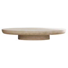 Mesa de centro Kiss de Paloma Editions Travertino Classico Alabastrino