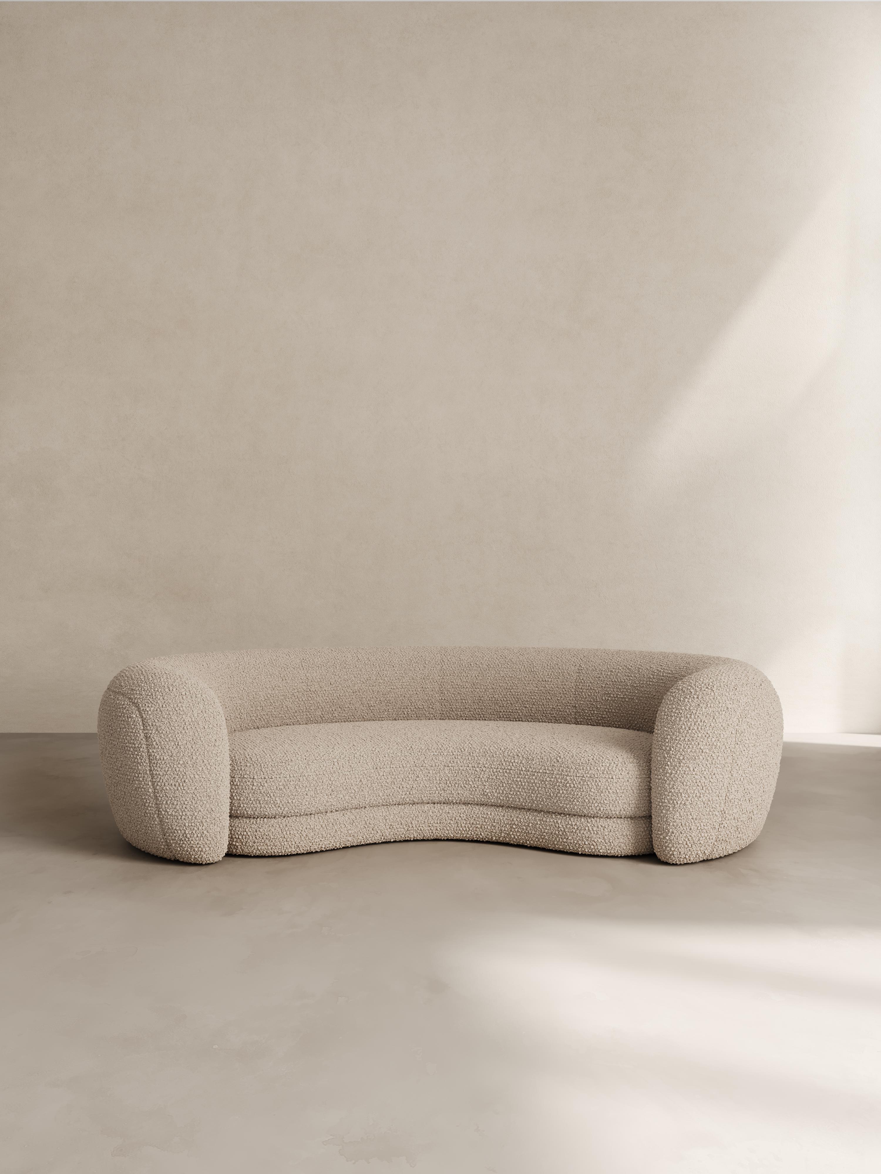 Designed for unhurried repose, the Palace Sofa I pairs an expansive lounge seat with over‑scaled arms that sweep in a continuous curve, creating a sheltered nook for reading, resting, and la dolce far niente. With reference to 1930s–40s Danish