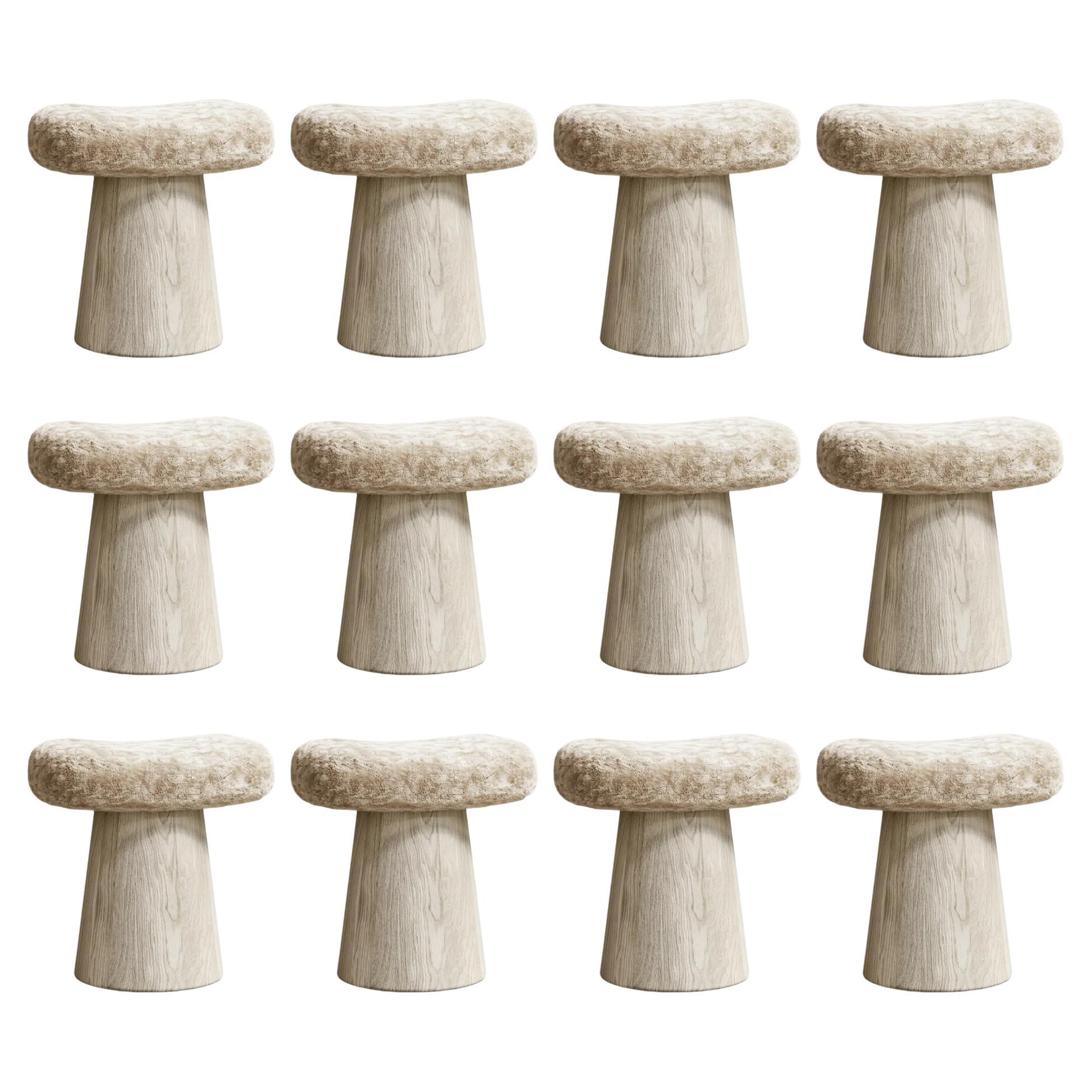 Paloma Editions 12er Set Artisan Stool Natural Shaved Shearling
French Oak