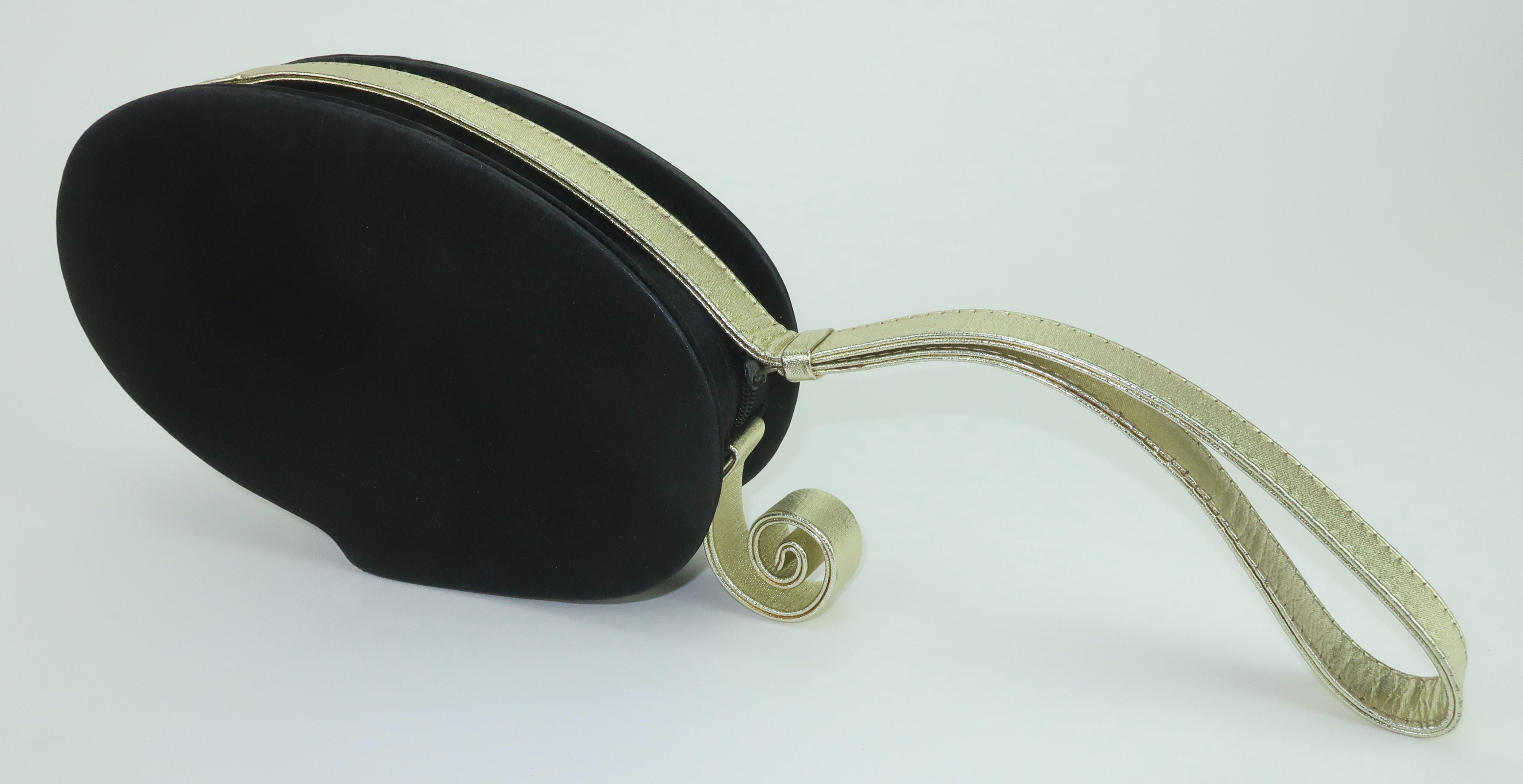 PALOMA PICASSO Bolso de noche de satén negro y dorado estilo Art Déco en venta 3
