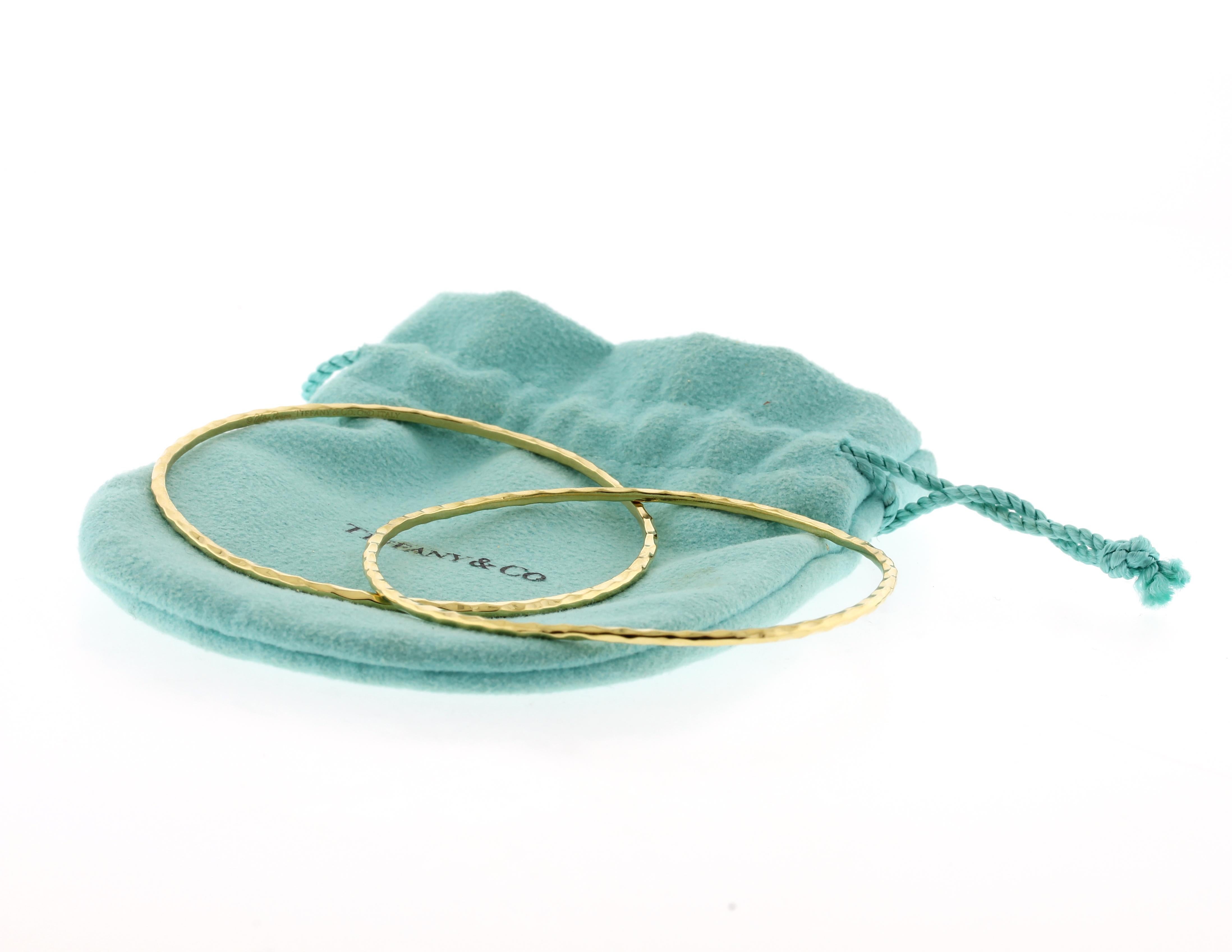 Paloma Picasso für Tiffany & Co. Texturierter Armreif aus 18 Karat Gold im Zustand „Hervorragend“ in Bethesda, MD
