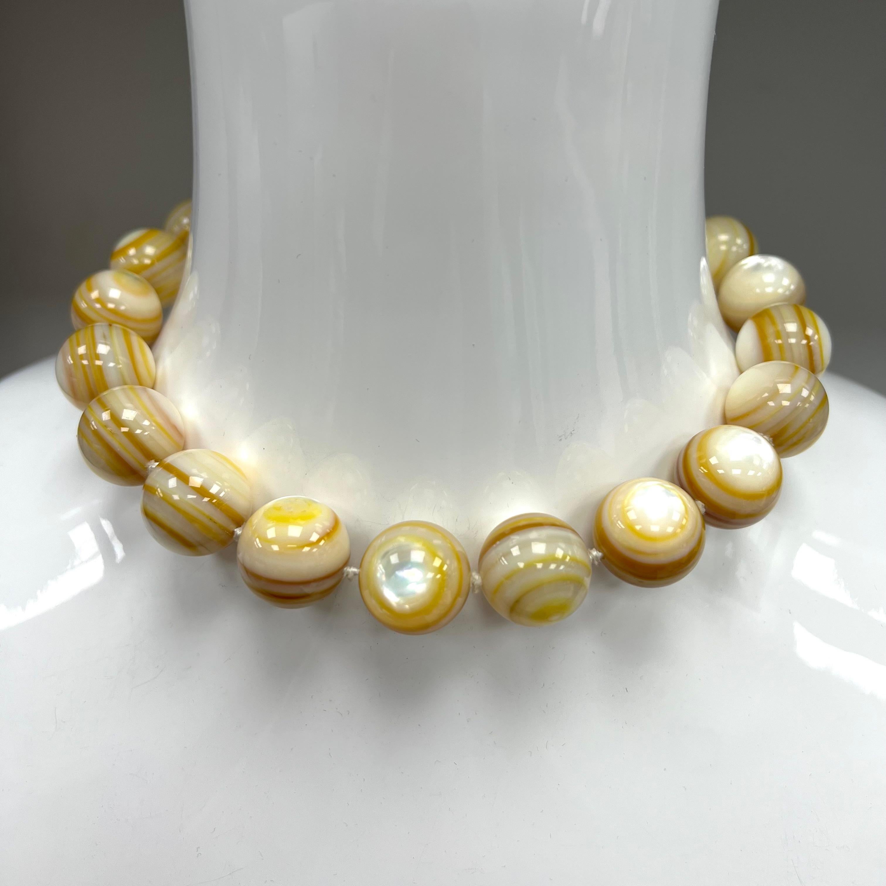Paloma Picasso for Tiffany & Co. Agate Bead Necklace In Excellent Condition For Sale In New York, NY