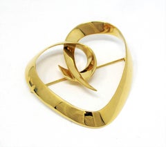 Paloma Picasso for Tiffany & Co. Large Heart Brooch Pin in 18 Karat Yellow Gold