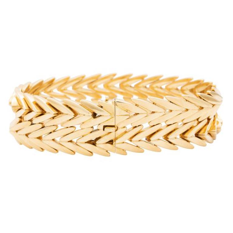 Paloma Picasso for Tiffany & Co. France 18 Karat Yellow Gold Chevron Bracelet c.1970s

As if association with one icon isn’t enough, Paloma Picasso, daughter of the famed Cubist artist Pablo, designed this bracelet for Tiffany & Co. France. The