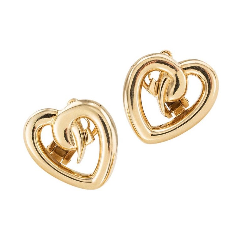 Paloma Picasso Tiffany & Co. Heart Shaped Yellow Gold Clip On Earrings For Sale