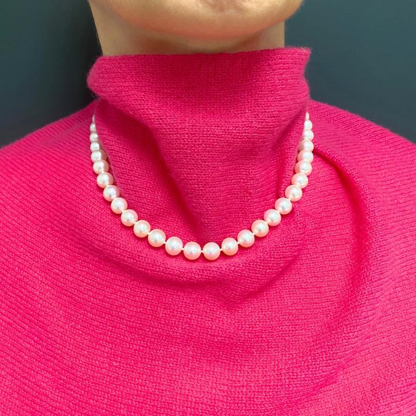 Round Cut Paloma Picasso Tiffany & Co. Pearl Necklace 18k Gold Clasp