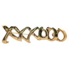 Paloma Picasso Tiffany & Company 'XOXO' 18K Yellow Gold Brooch Pin Circa 1980s