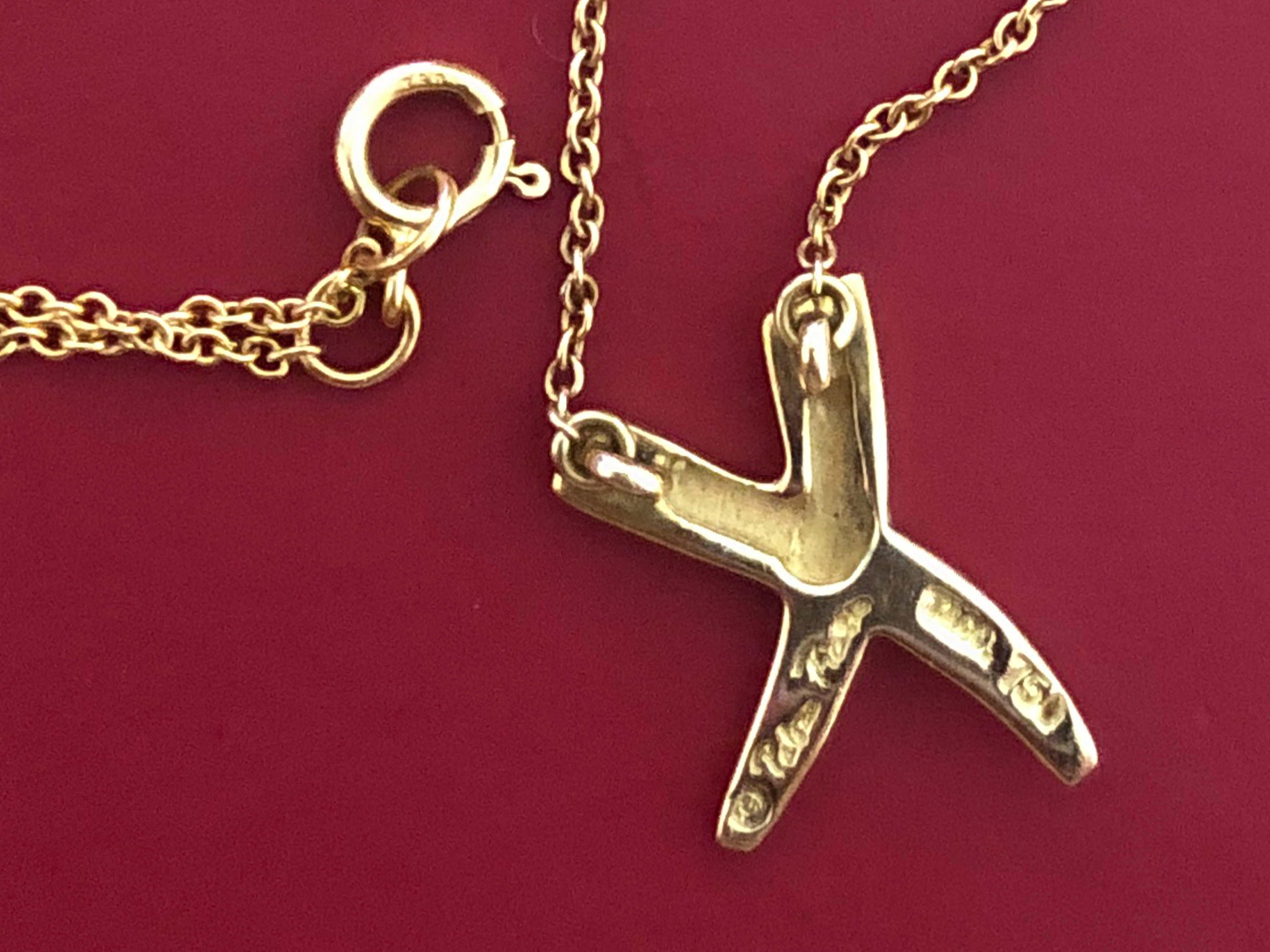 Tiffany & Co. Kiss X Necklace 18k Yellow Gold For Sale 2
