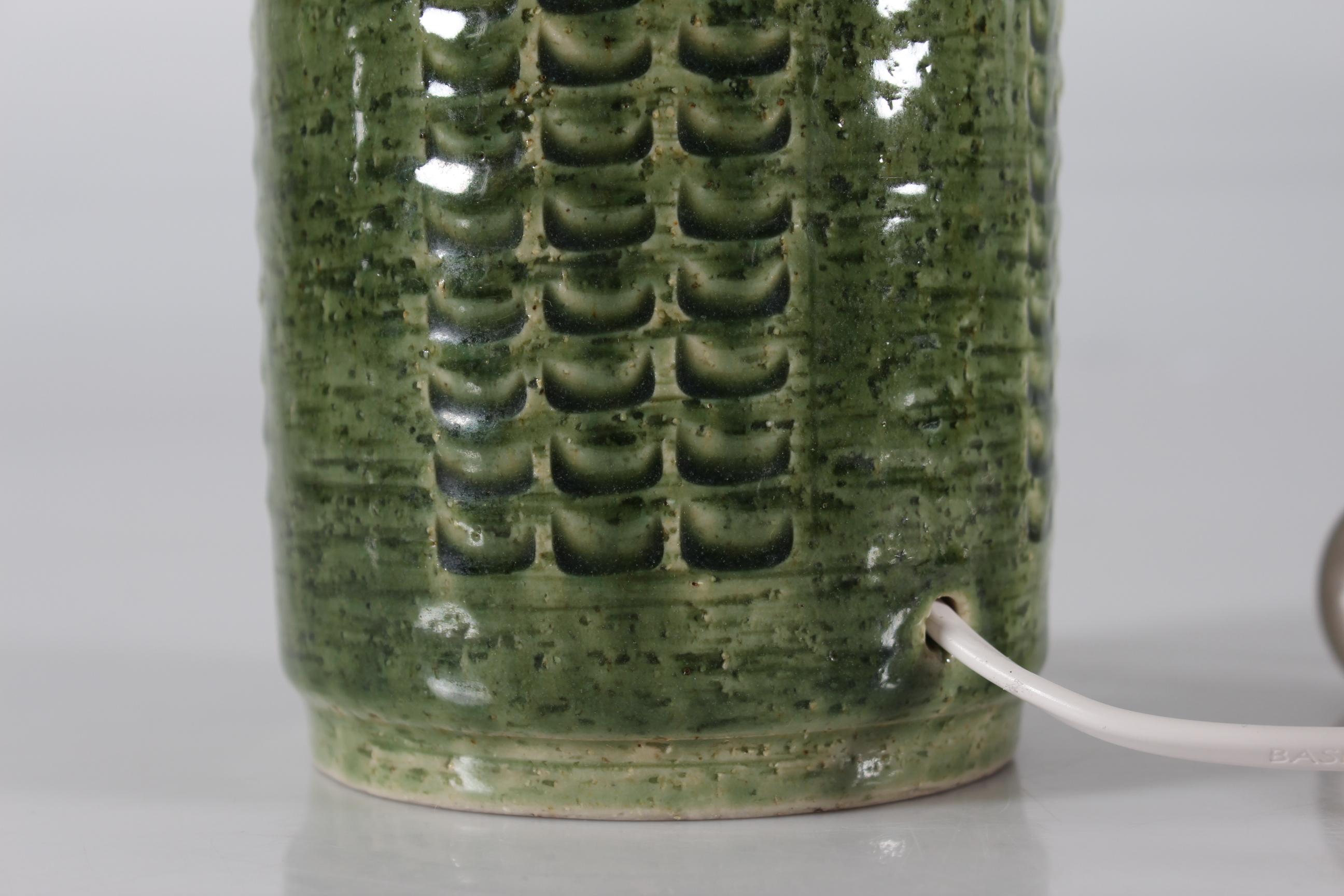 Milieu du XXe siècle Lampe de bureau en céramique Palshus avec abat-jours à glaçure vert pomme, danoise, milieu du siècle 1960 en vente