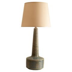 Lámparas de mesa modernas de mediados de siglo