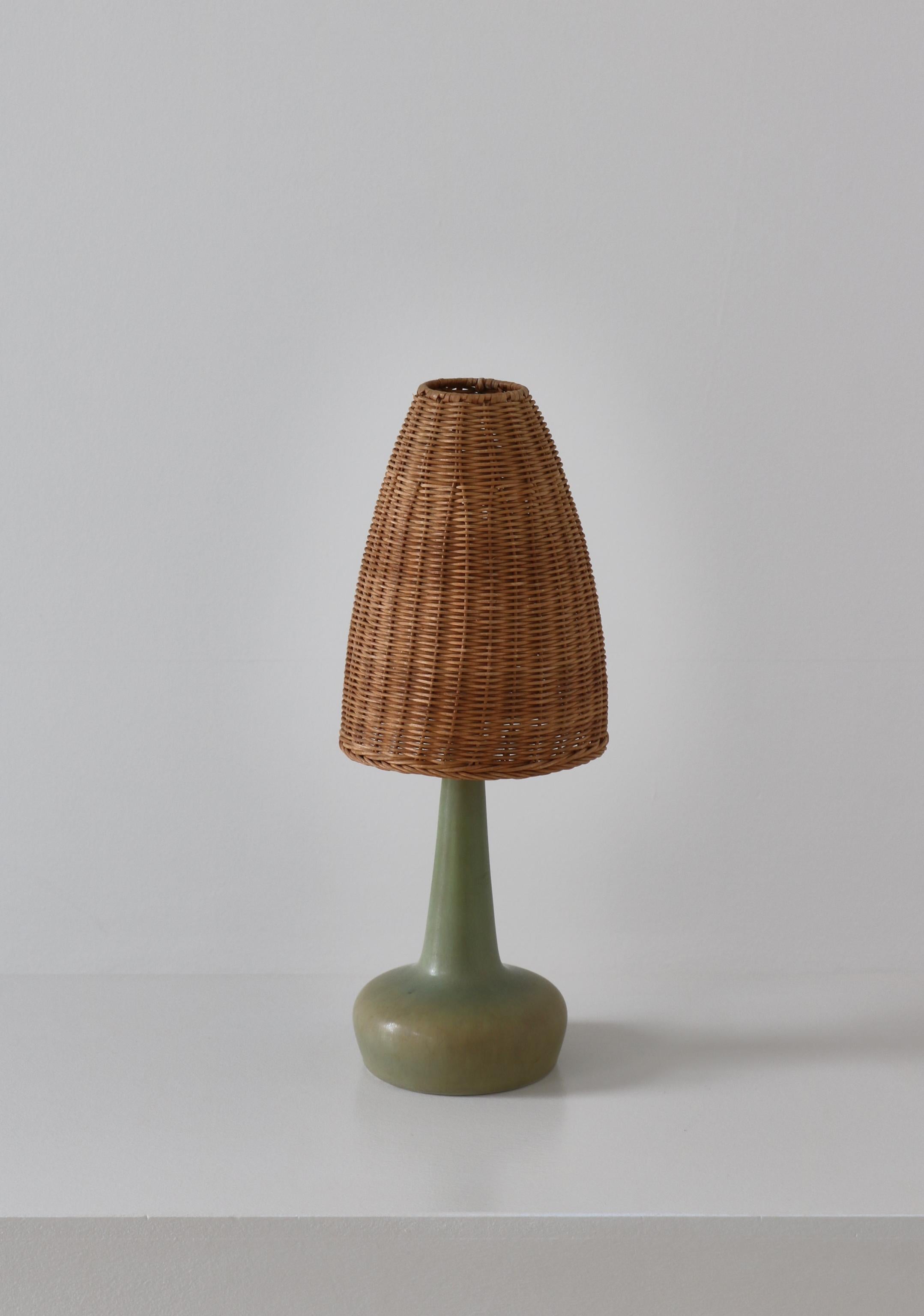 Scandinavian Modern Palshus Stoneware Table Lamp Wicker Shade, Denmark by Esben Klint, 1970s For Sale