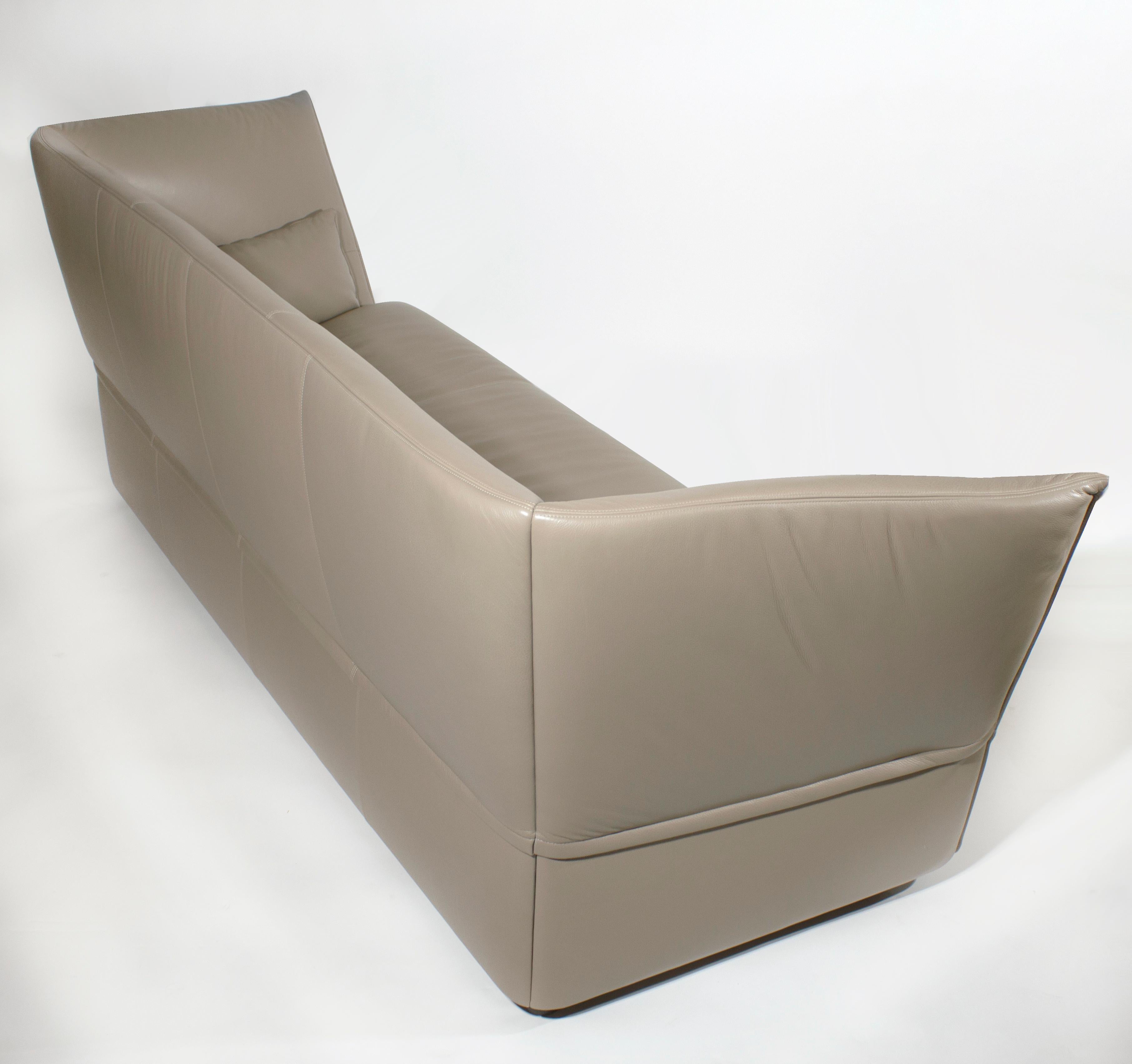 Paltrona Frau 'Almo' Modernes Leder Sofa entworfen von Garcia Cumini im Angebot 5