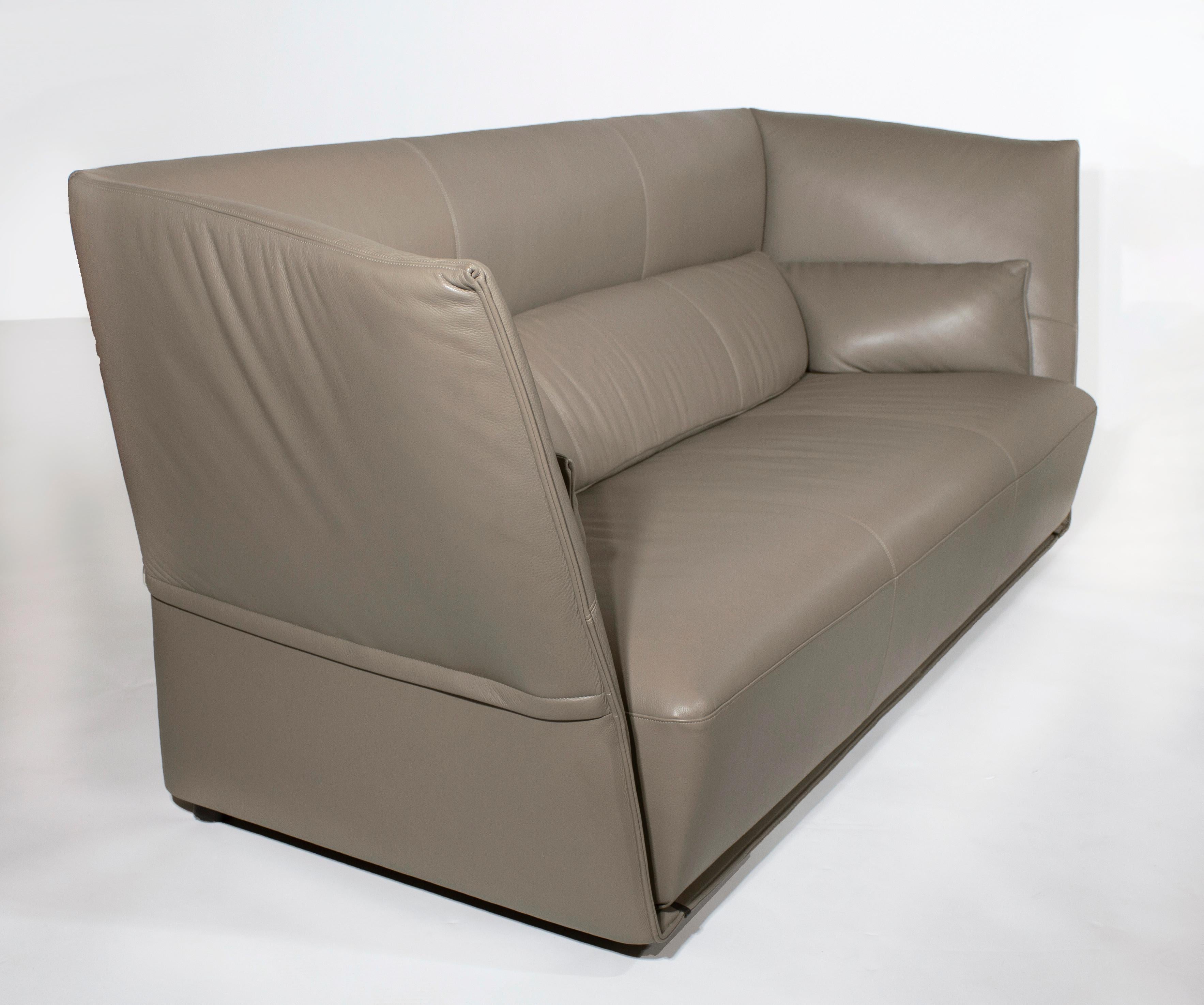 Paltrona Frau 'Almo' Modern Leather Sofa Designed by Garcia Cumini For Sale 1
