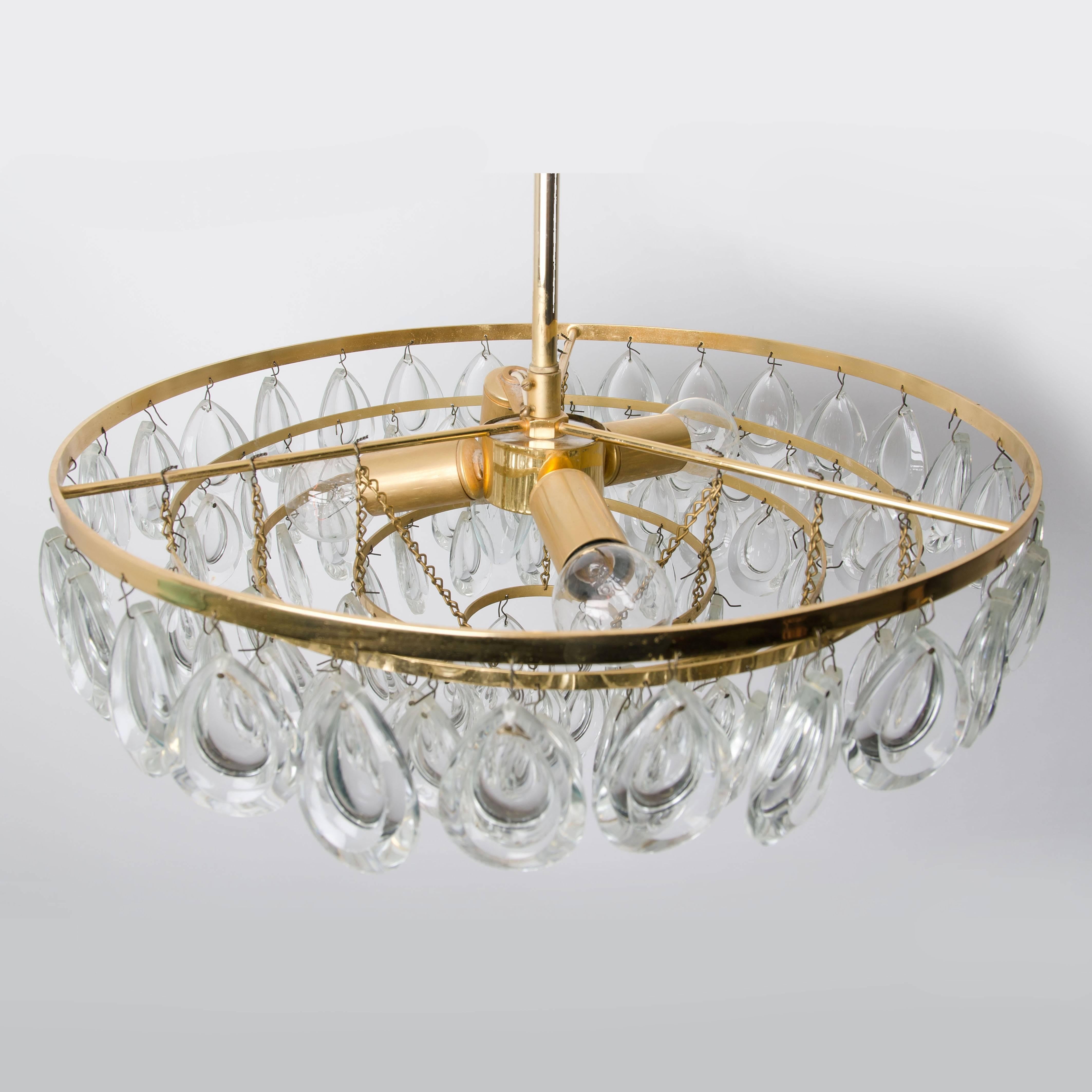 20th Century Palwa Chandelier, Gilded Brass and Faceted Crystal, 1960s For Sale