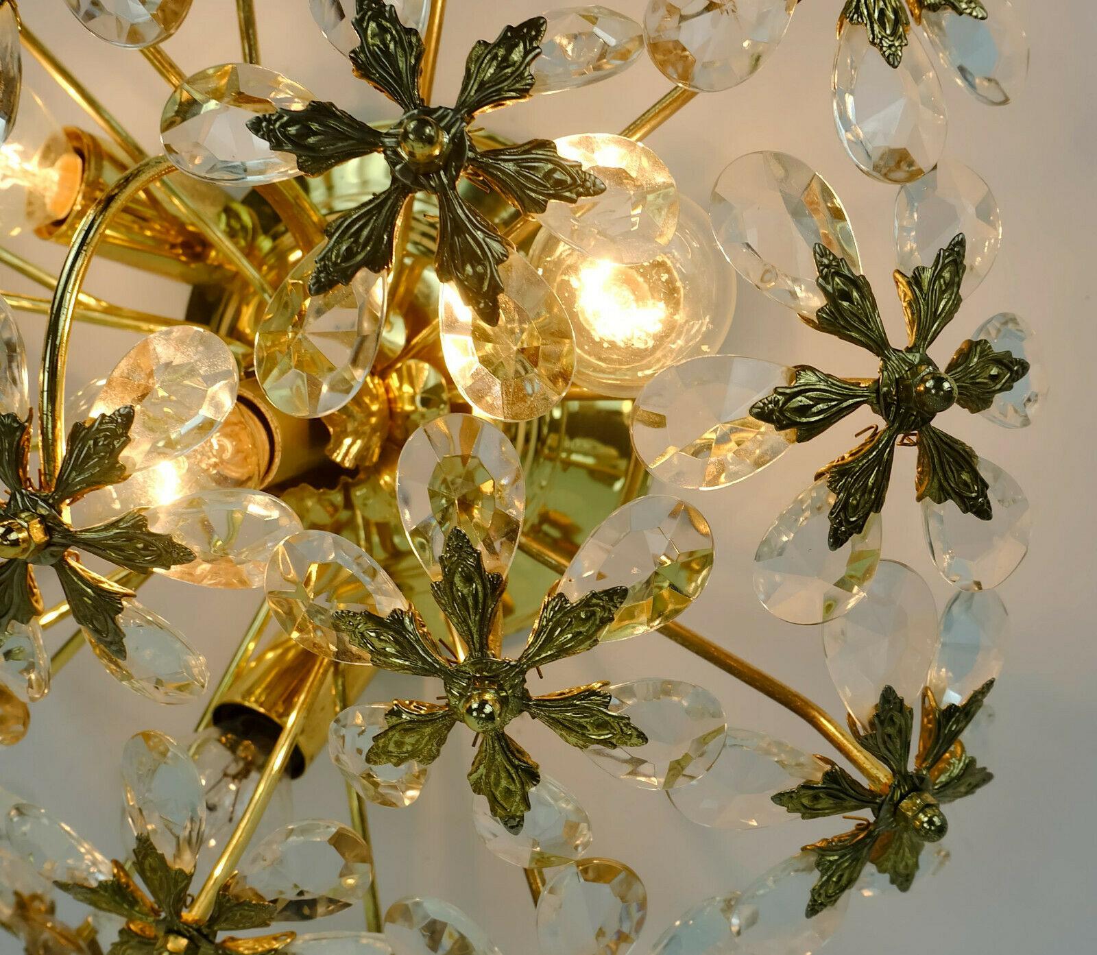 Palwa Blossoms en verre, cristaux de verre et laiton doré des années 1970 en vente 1