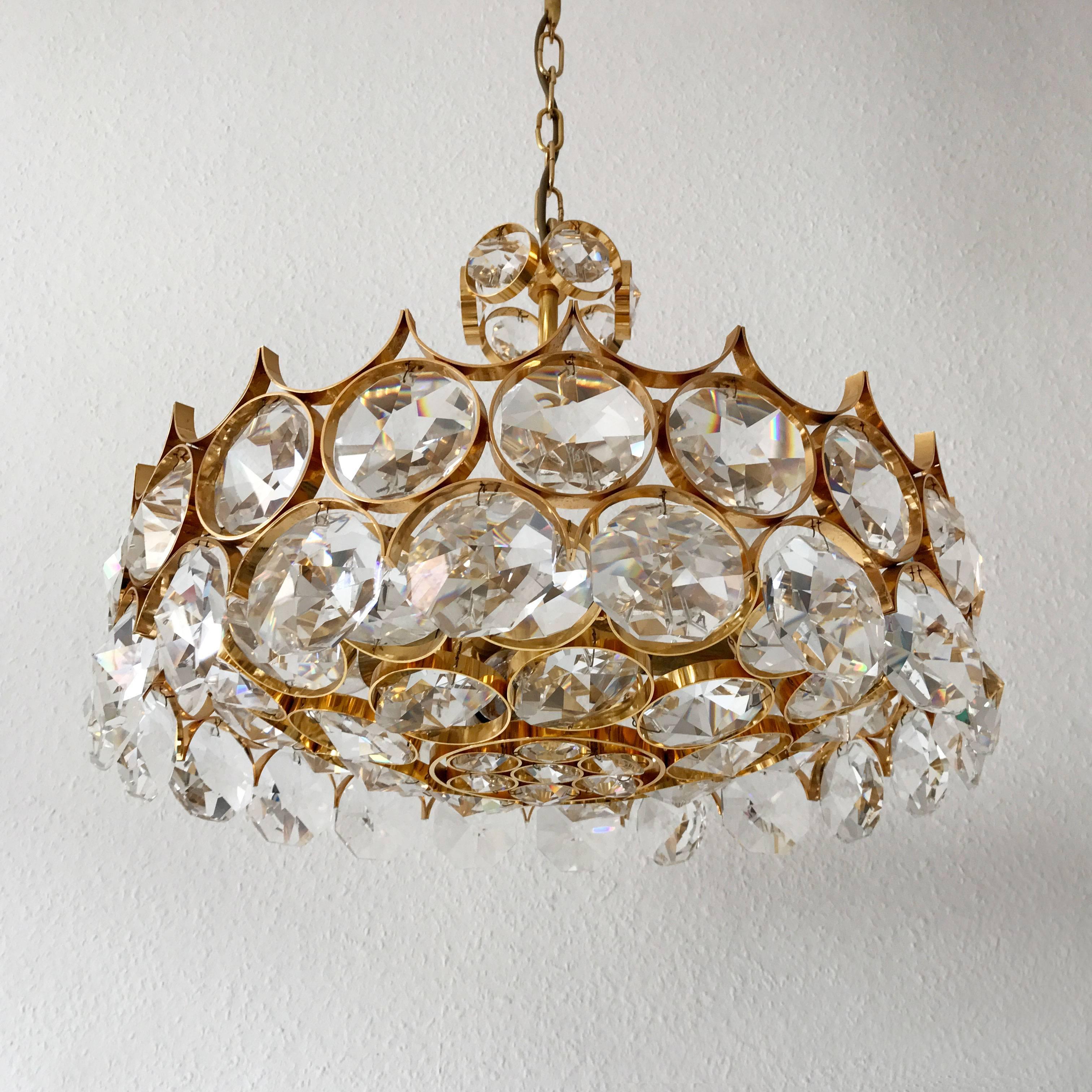 Mid-Century Modern Gorgeous Gilt Brass Facet Cut Crystal Glass Chandelier by Palwa Germany 1960s For Sale