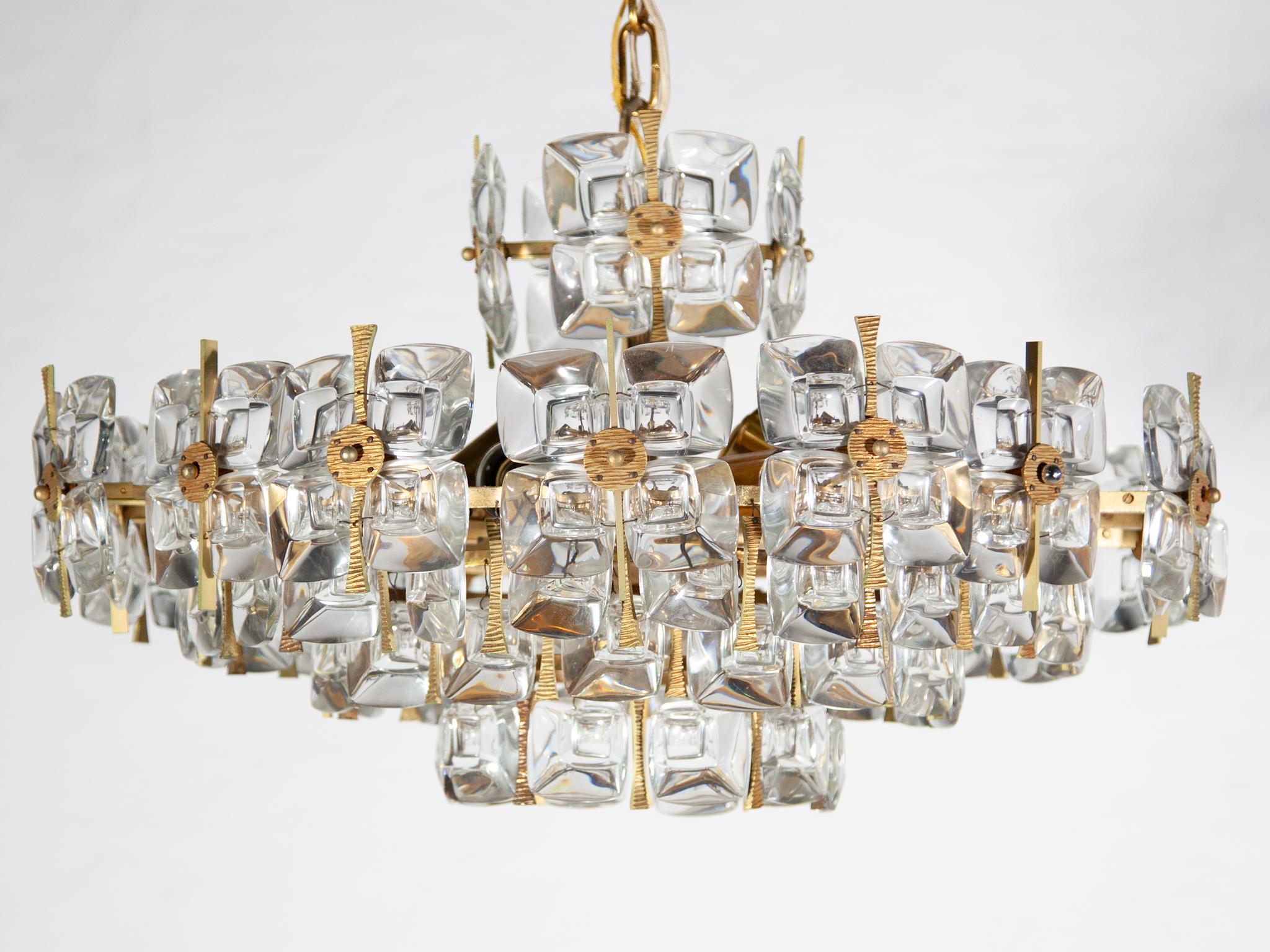 Palwa Large Chandelier, 1970s Chrystal Facetted and Brass, Germany For Sale 4
