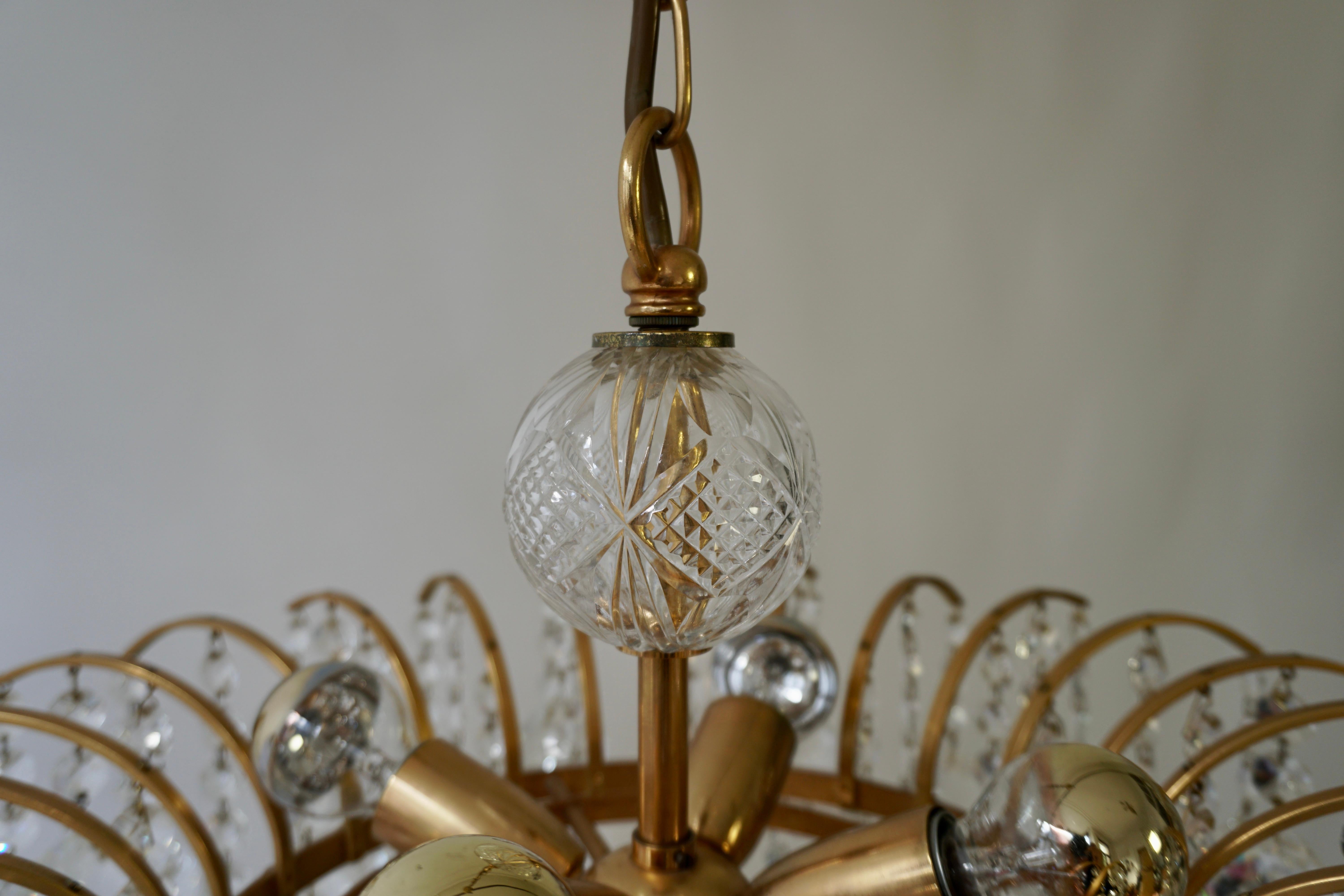Palwa or Palme Gilt Brass Faceted Crystal Glass Chandelier, 1960-1970s For Sale 6