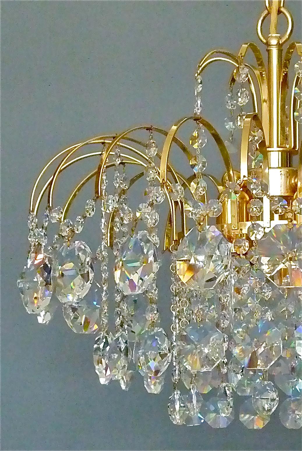 Mid-Century Modern Palwa or Palme Gilt Brass Faceted Crystal Glass Sputnik Chandelier, 1960-1970s For Sale