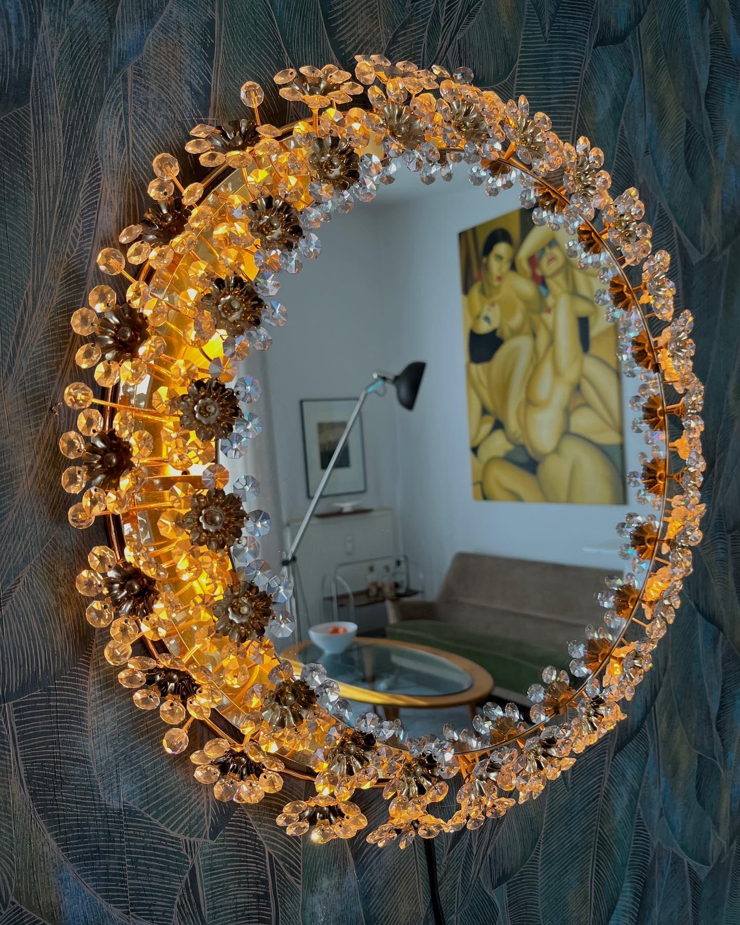Palwa - Palme & Walter illuminated mirror For Sale 4
