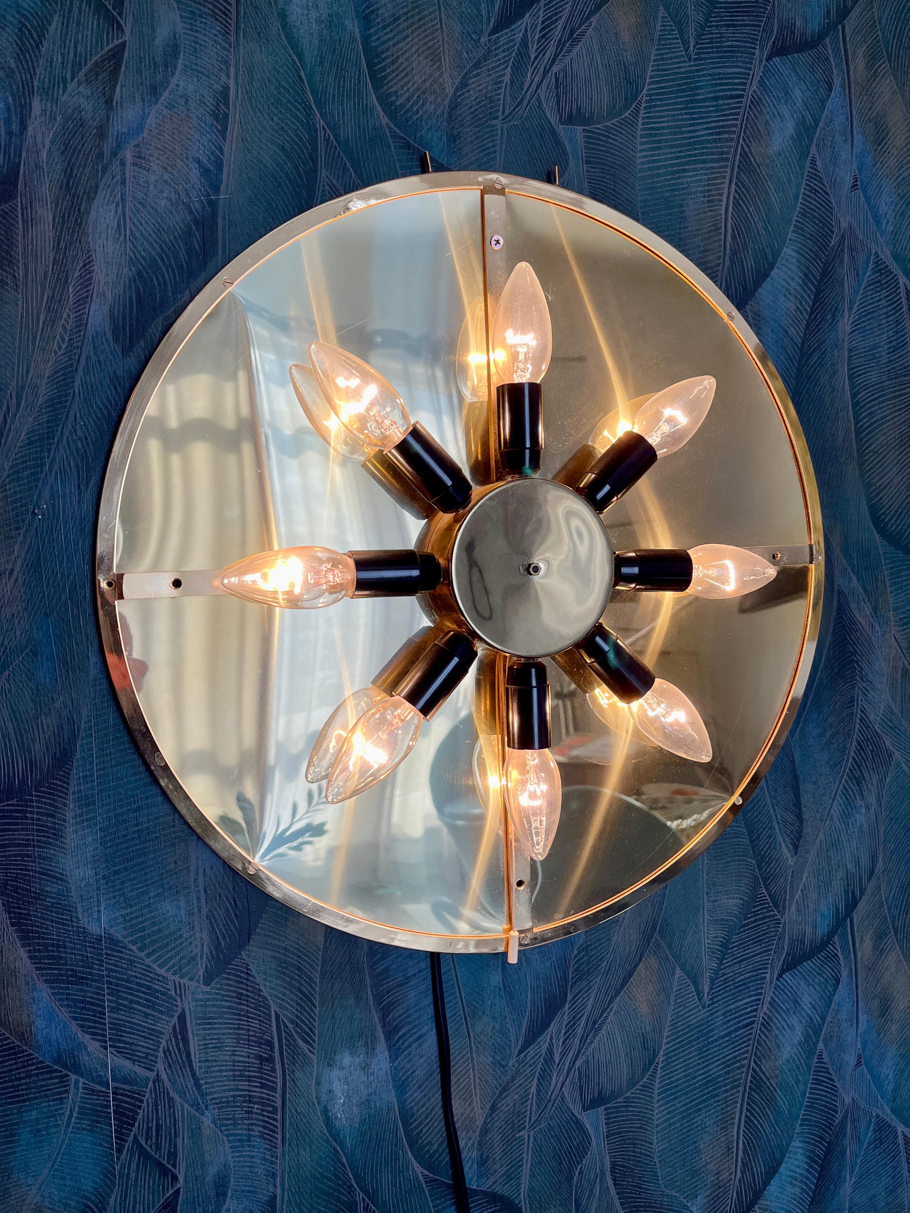 Palwa - Palme & Walter illuminated mirror For Sale 5