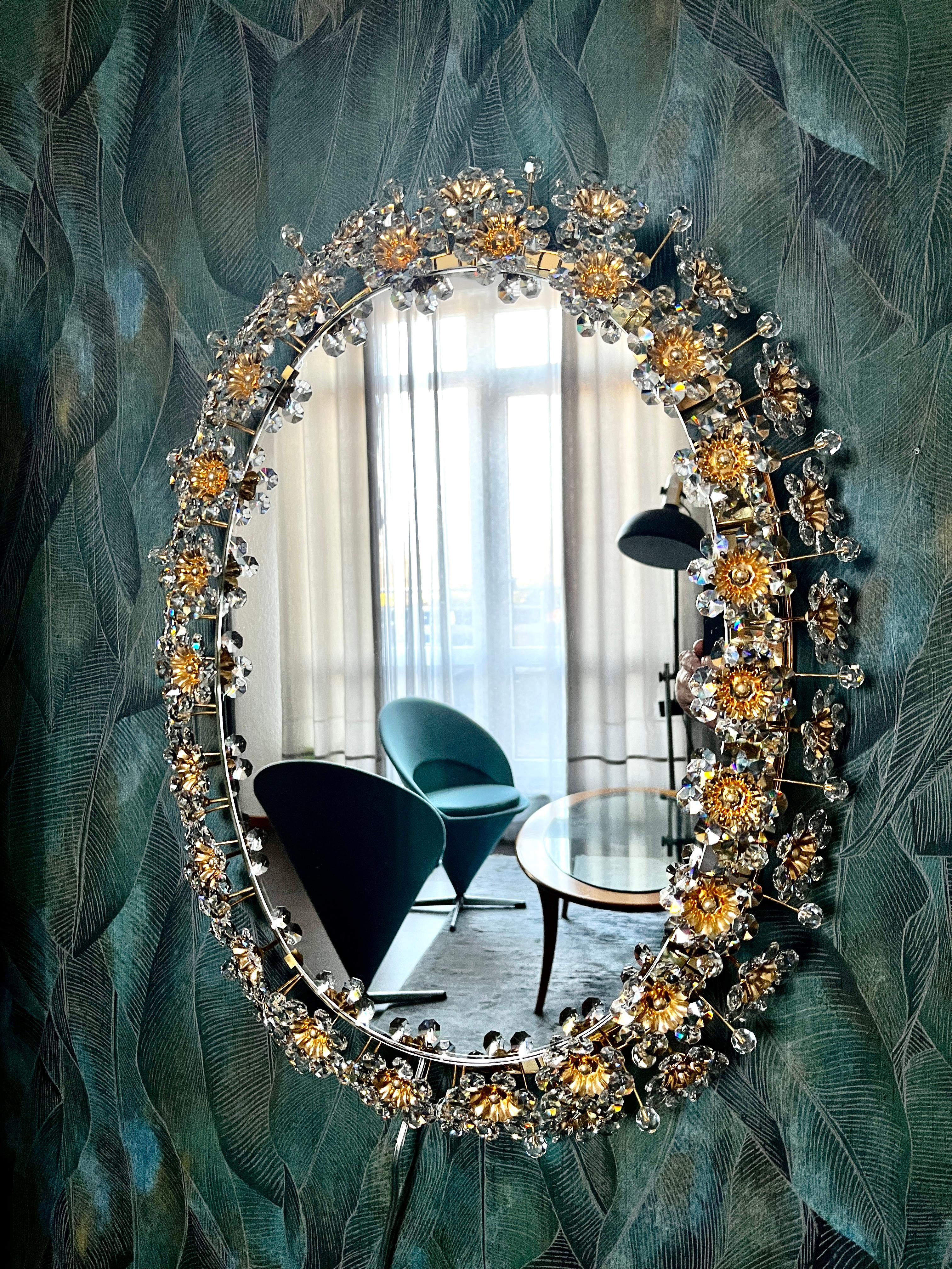 Brass Palwa - Palme & Walter illuminated mirror For Sale