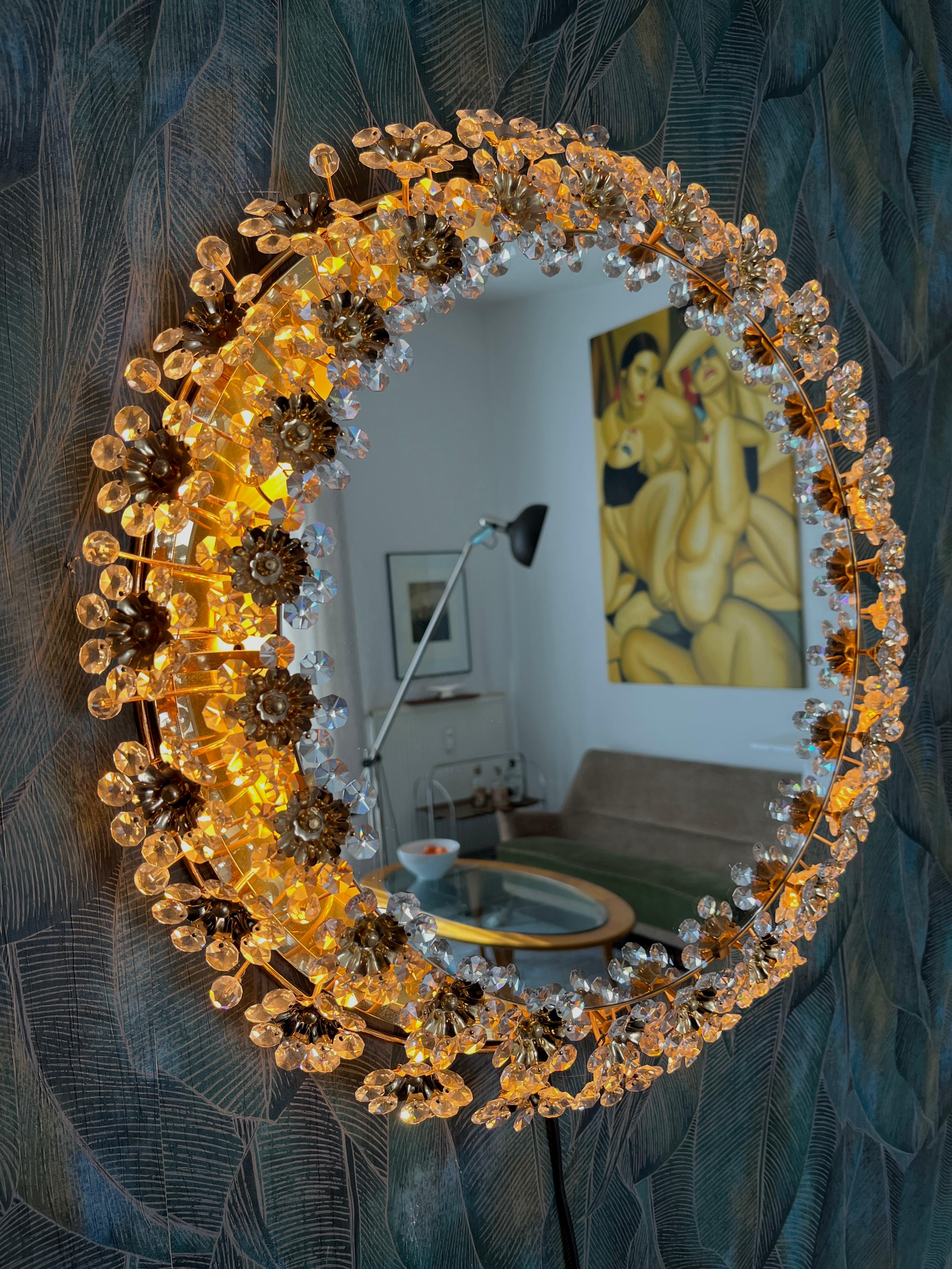 Brass Palwa - Palme & Walter illuminated mirror For Sale