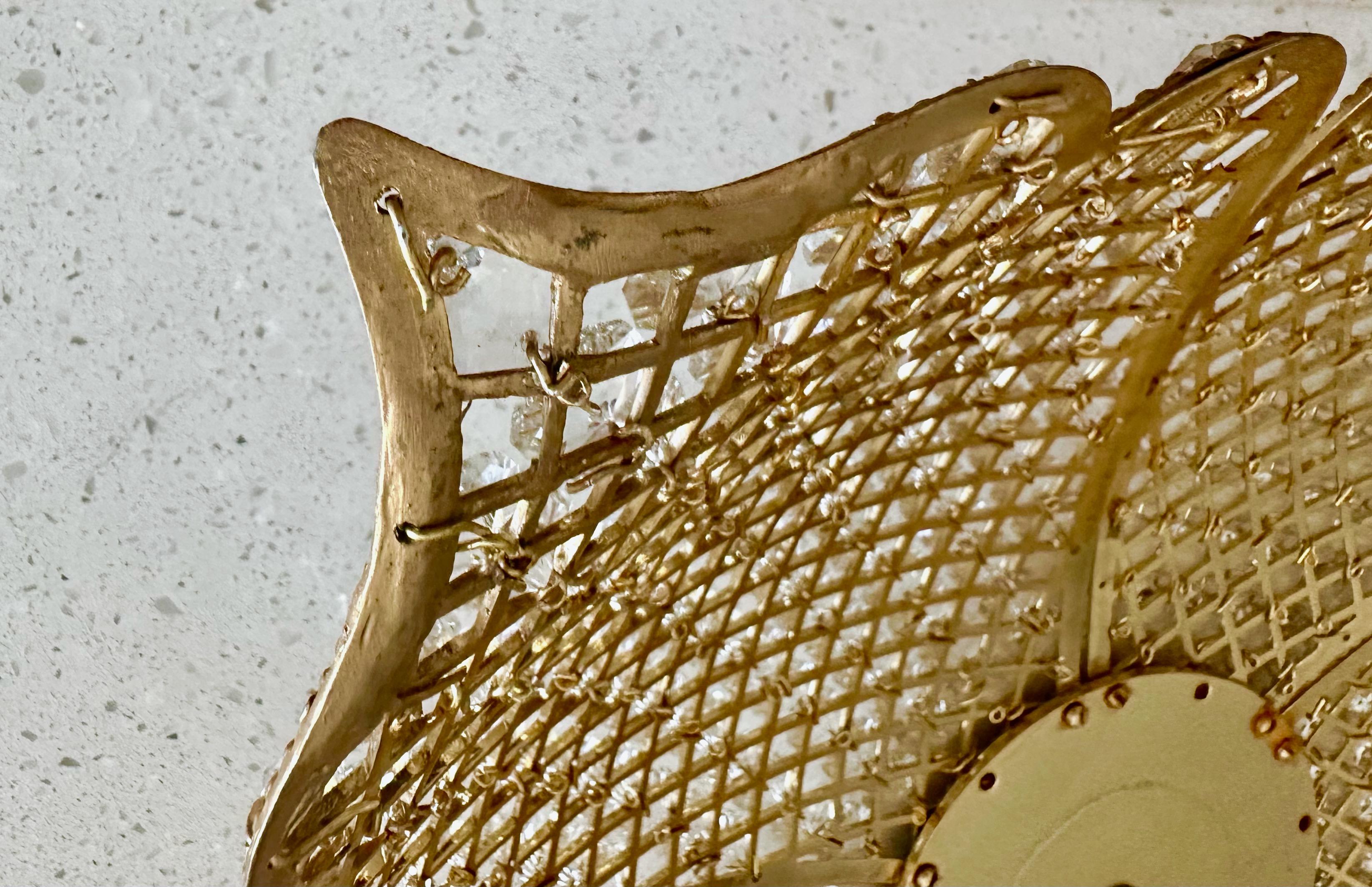 Palwa Pedal Flower Shape Gold Crystal Flushmount Ceiling Light (Plafonnier en forme de fleur en cristal doré) en vente 10