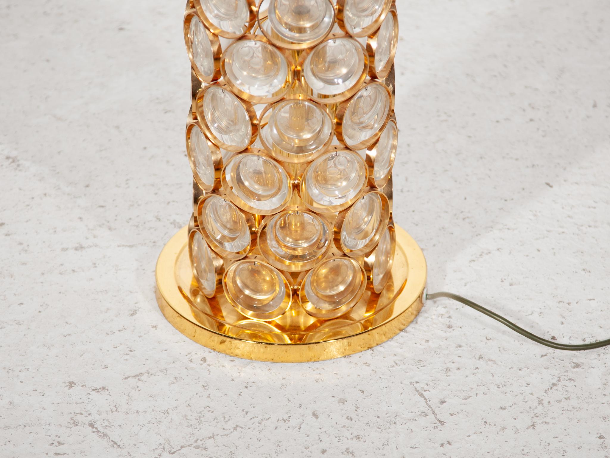 Große Palwa-Stehlampe aus rundem Kristall, vergoldet, 1970er Jahre, Deutschland (Vergoldet) im Angebot