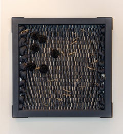 En pensant trop - tenture murale sculpturale tissée, anthracite, grise, noire