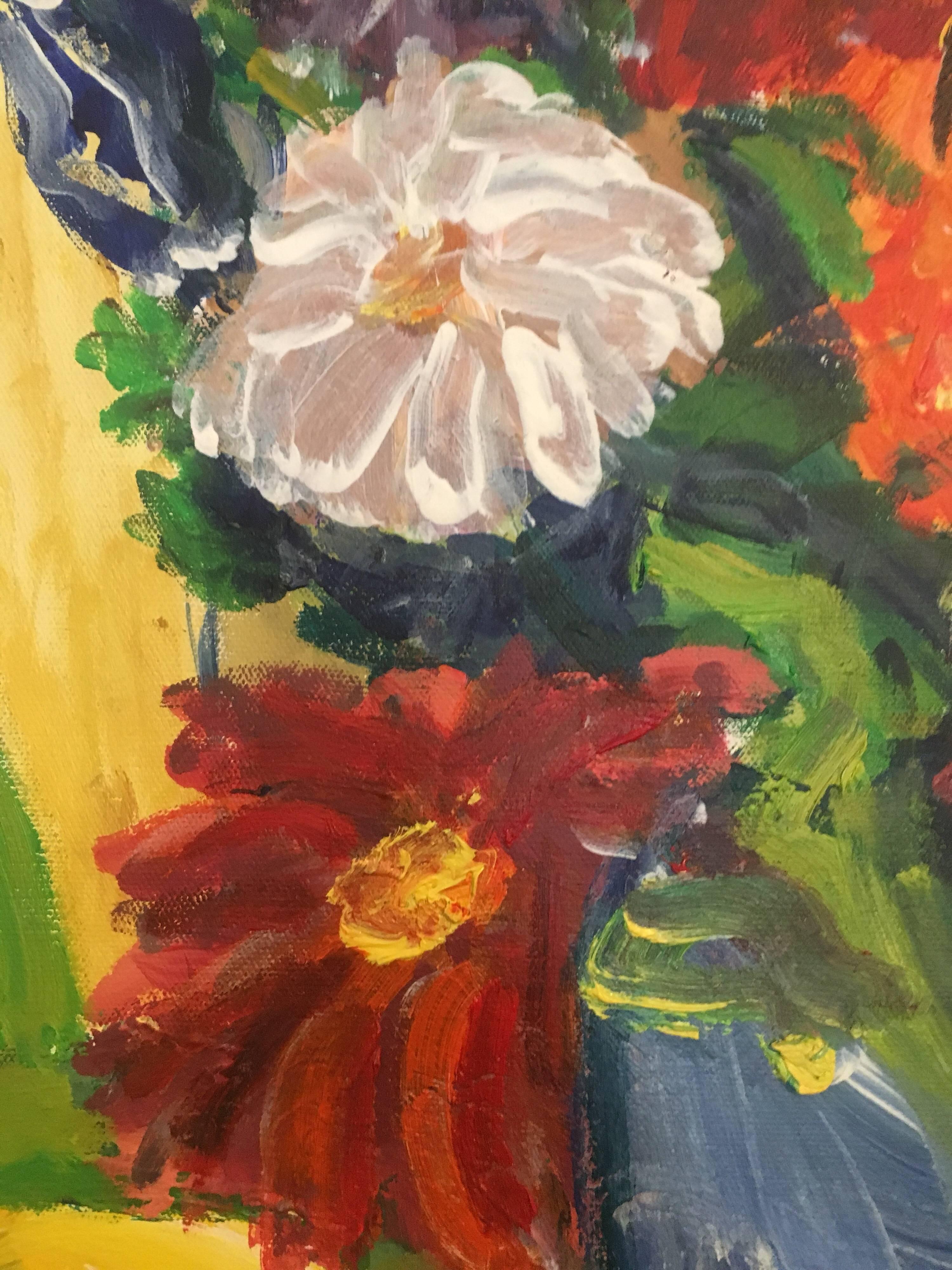 Fiori in primo piano, colori vivaci, artista britannico - Still-Life Painting Marrone di Pamela Cawley