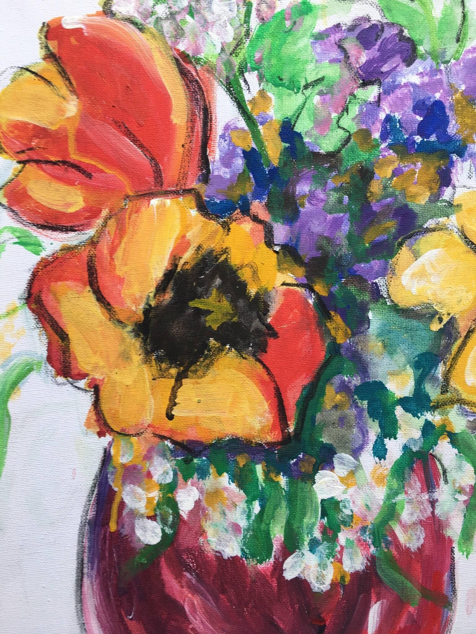 Mehrfarbige Blumen in einer Vase, Impressionist, britischer Künstler (Beige), Still-Life Painting, von Pamela Cawley