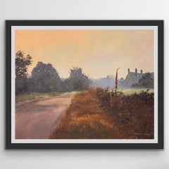 Ein ruhiger Landweg in England mit Fuchspelzen in der Hedgerow des britischen Künstlers