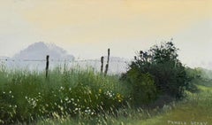 Eine ruhige Landschaftsssszene mit weichen Farben, üppigem Grün und beruhigender Tiefe