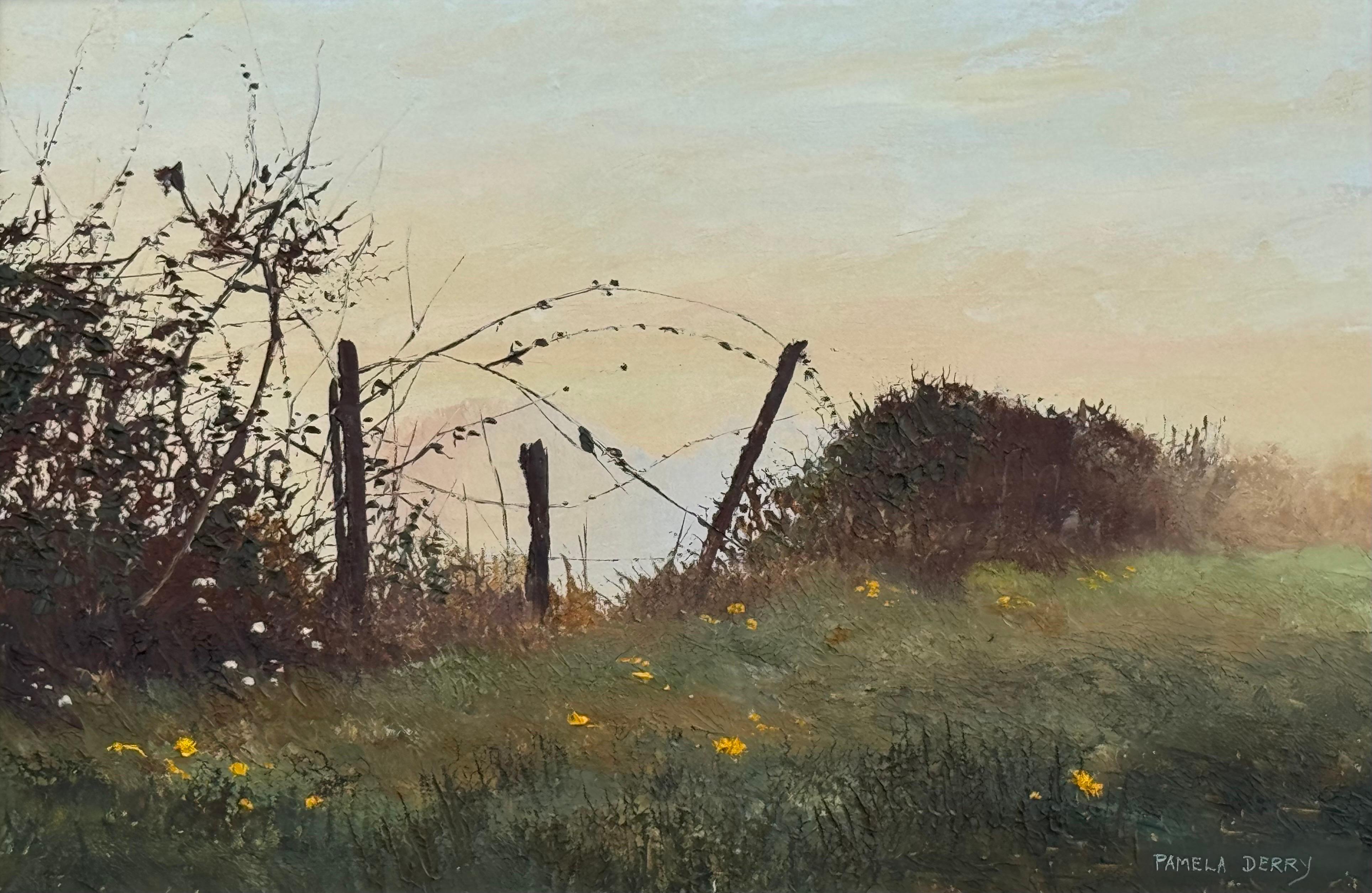Serena mañana campestre con flores silvestres, valla rústica y luz suave y brumosa de la artista británica del siglo XX, Pamela Derry (1932-2002) 

Medidas de la obra 22 x 18 pulgadas
El marco mide 28 x 22 pulgadas

Óleo vintage británico del siglo