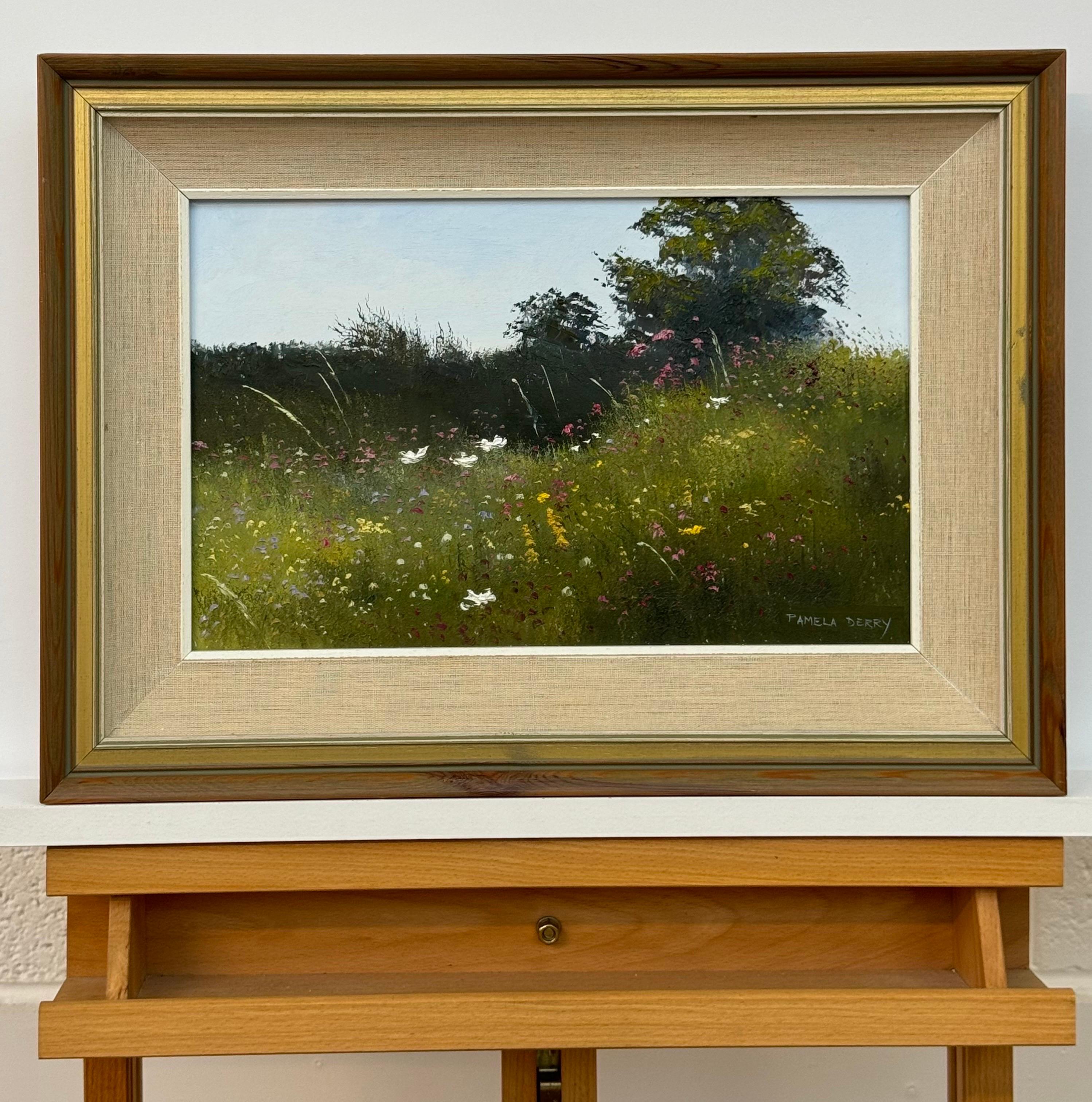 Scena di prato estivo con fiori selvatici e alberi in una serena campagna inglese dell'artista britannica del XX secolo, Pamela Derry (1932-2002)

L'arte misura 14 x 9 pollici 
La cornice misura 18,5 x 13,5 pollici 

Olio d'epoca britannico del XX