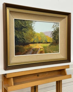 Sunlit Country Path, üppiges Grün, herrliche Herbsttöne, ruhige Landschaftslandschaft