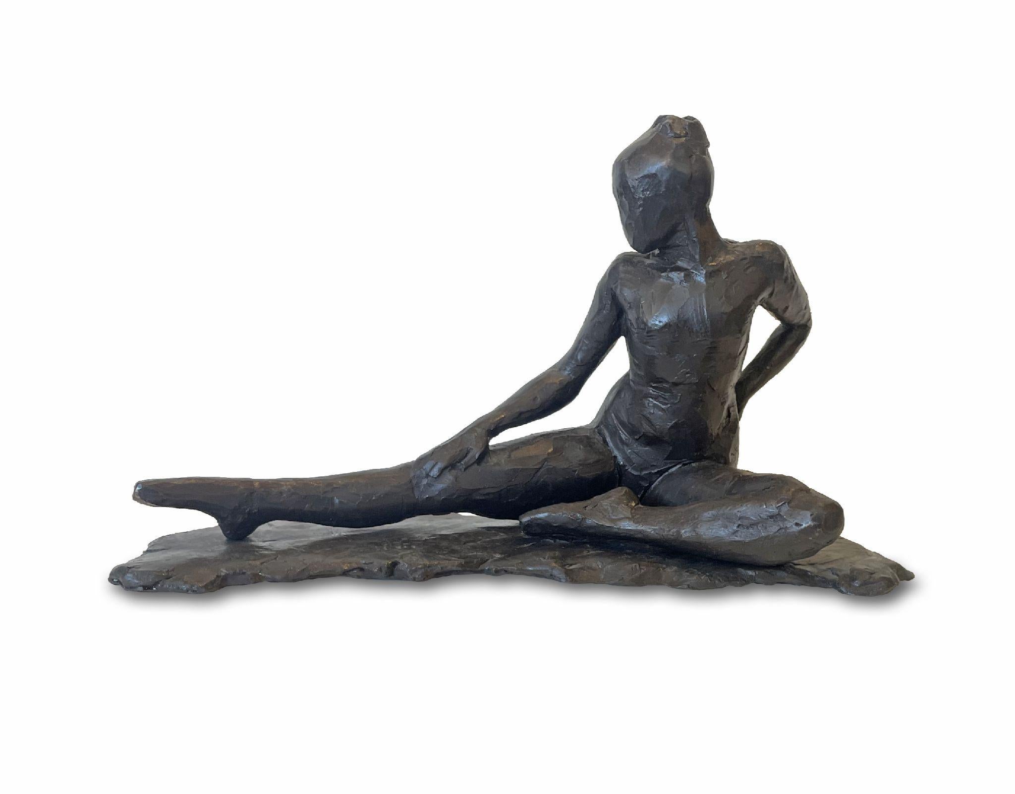 Pamela Pindell Figurative Sculpture - Dancer II