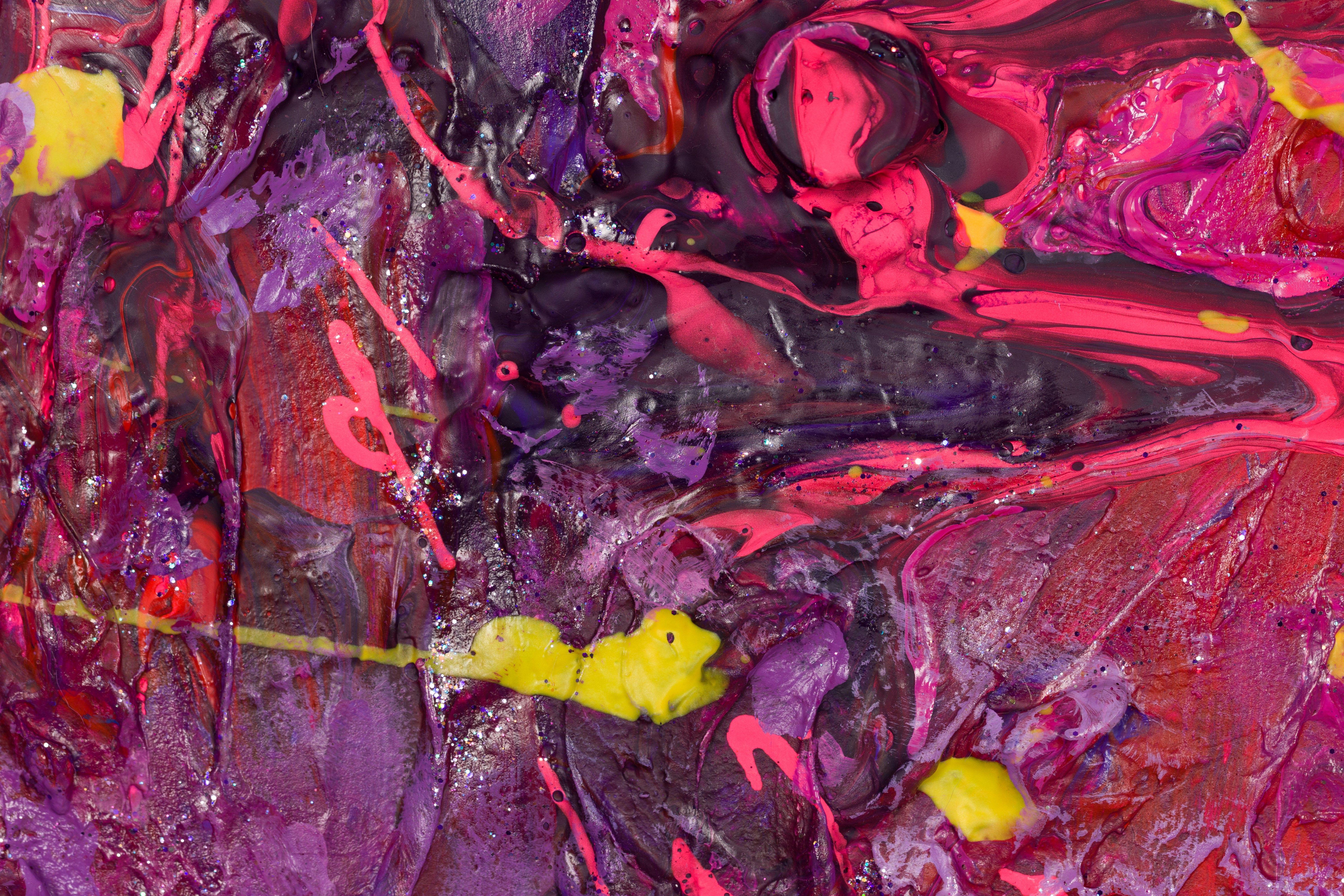Galassia dei luccichii, Pittura, Acrilico su tela - Abstract Painting Viola di Pamela Rys