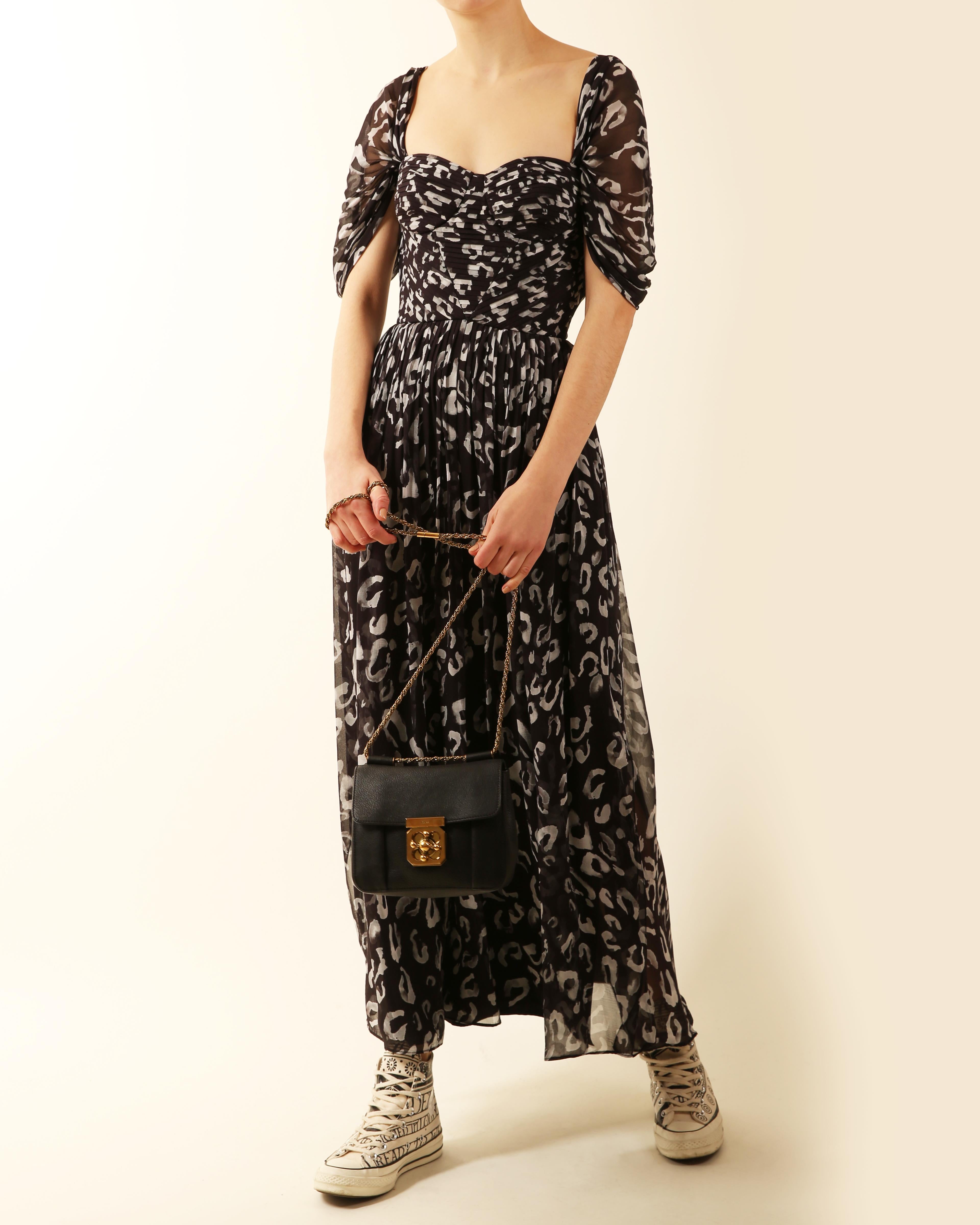 Pamella Roland maxi vestido corsé de seda plisada con estampado blanco negro XS en Excelente estado para la venta en Milano, Lombardia