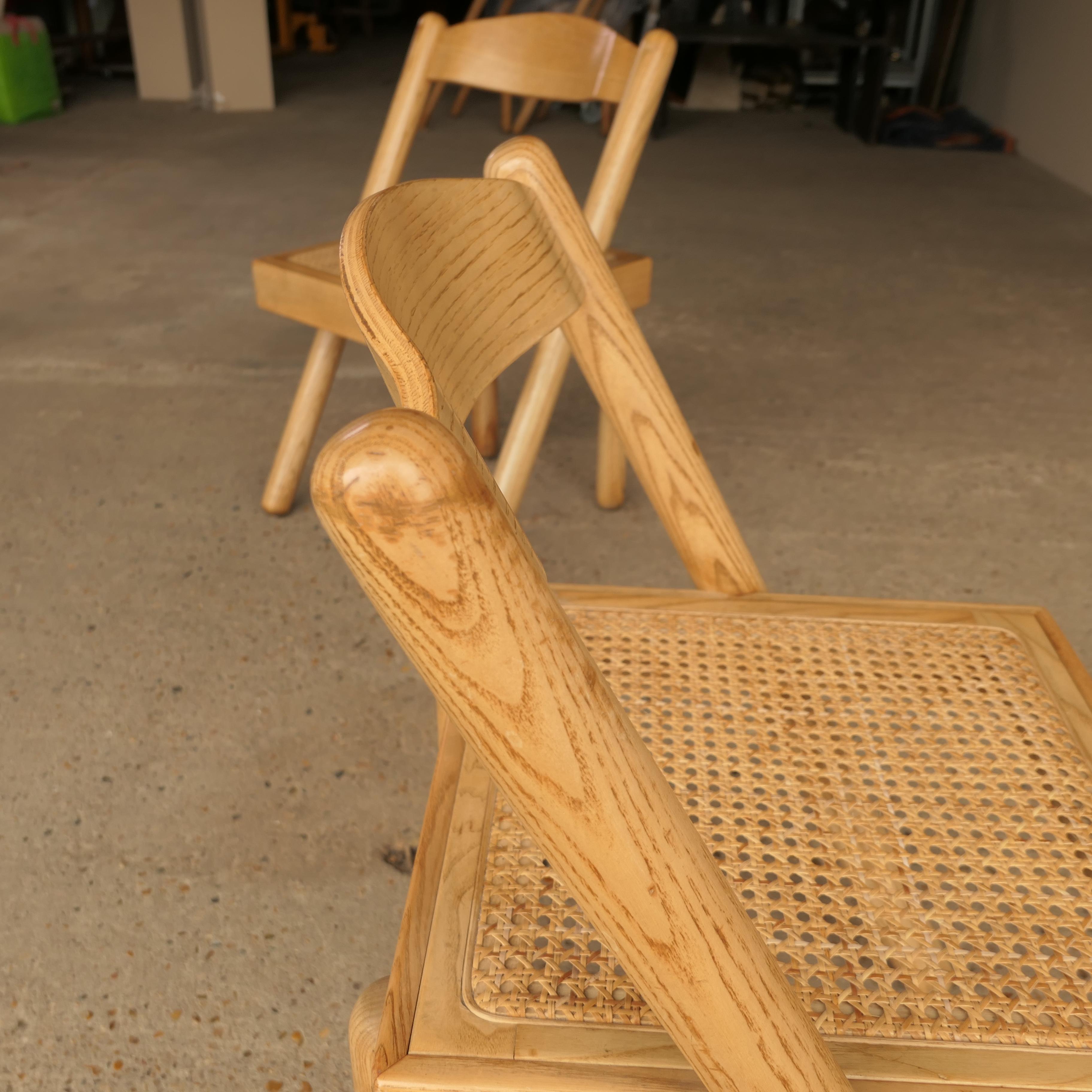 Pamio und Toso Rattan-Esszimmerstühle im Angebot 3