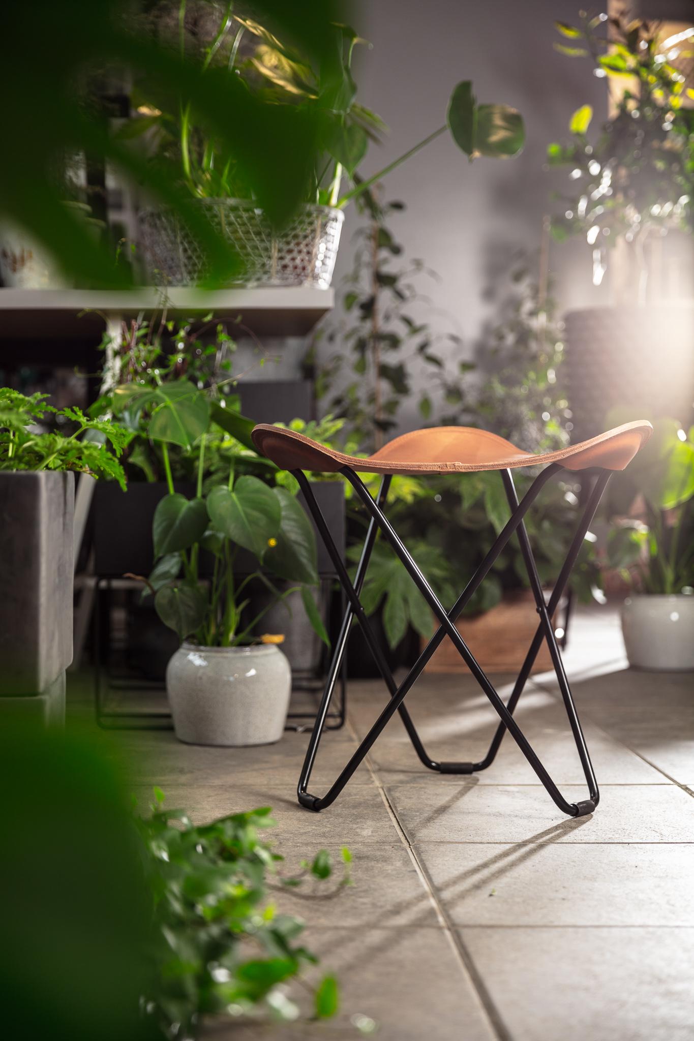 Pampa Flying Goose Footstool di Cuero Design In condizioni Nuovo in vendita a Geneve, CH
