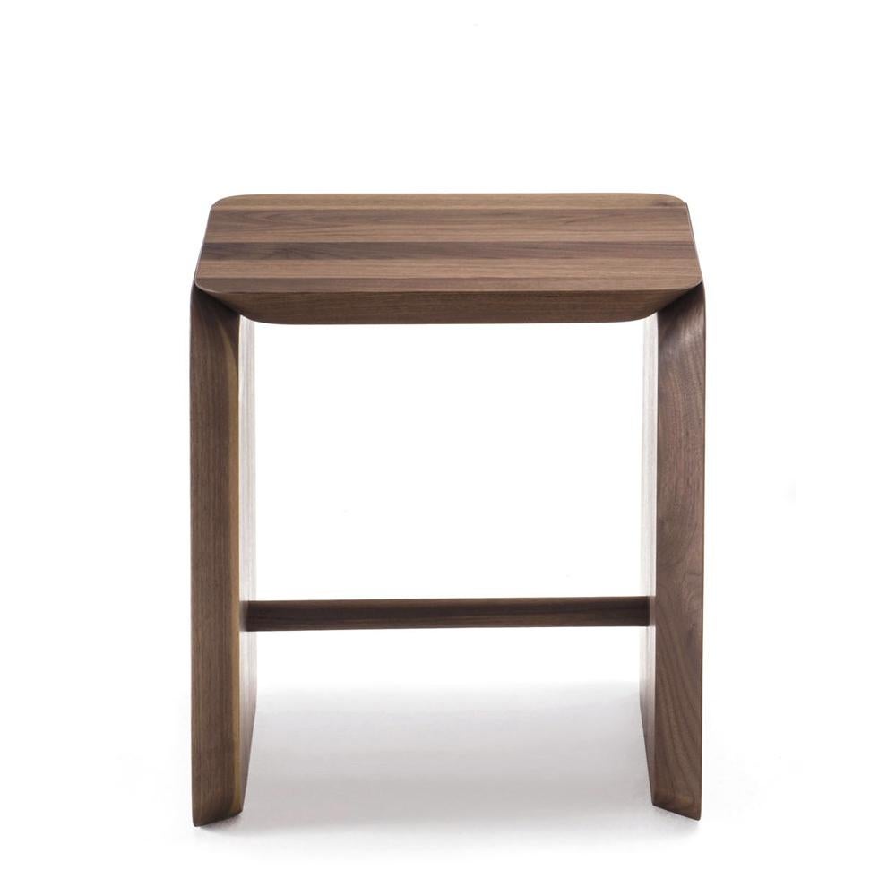 Stool pampa in solid walnut wood, all handmade
piece in polished varnished walnut wood treated
with natural pine extract.
Also available in solid natural cedar wood, on request.