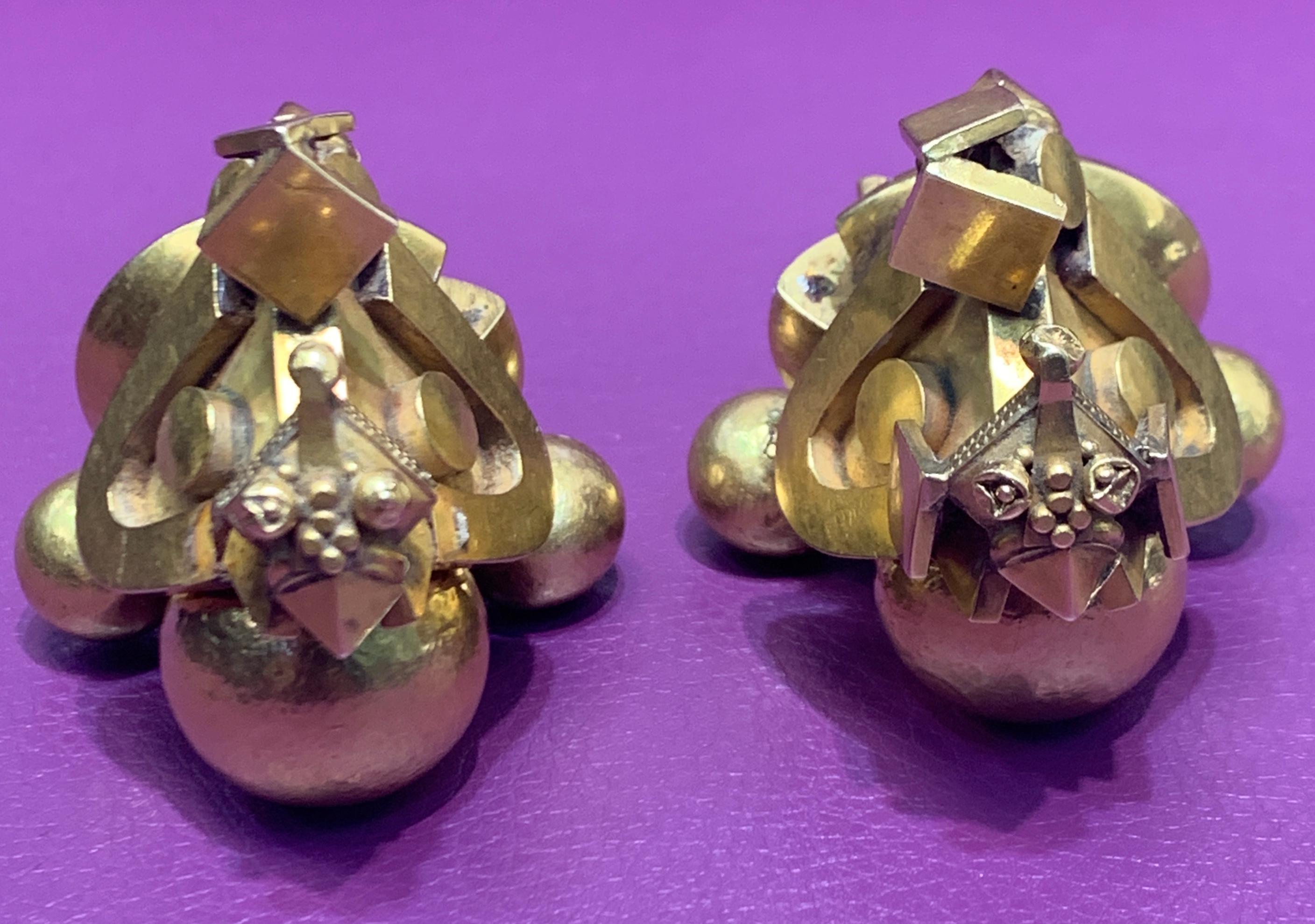Pampadam Earring Ornaments In Excellent Condition In New York, NY