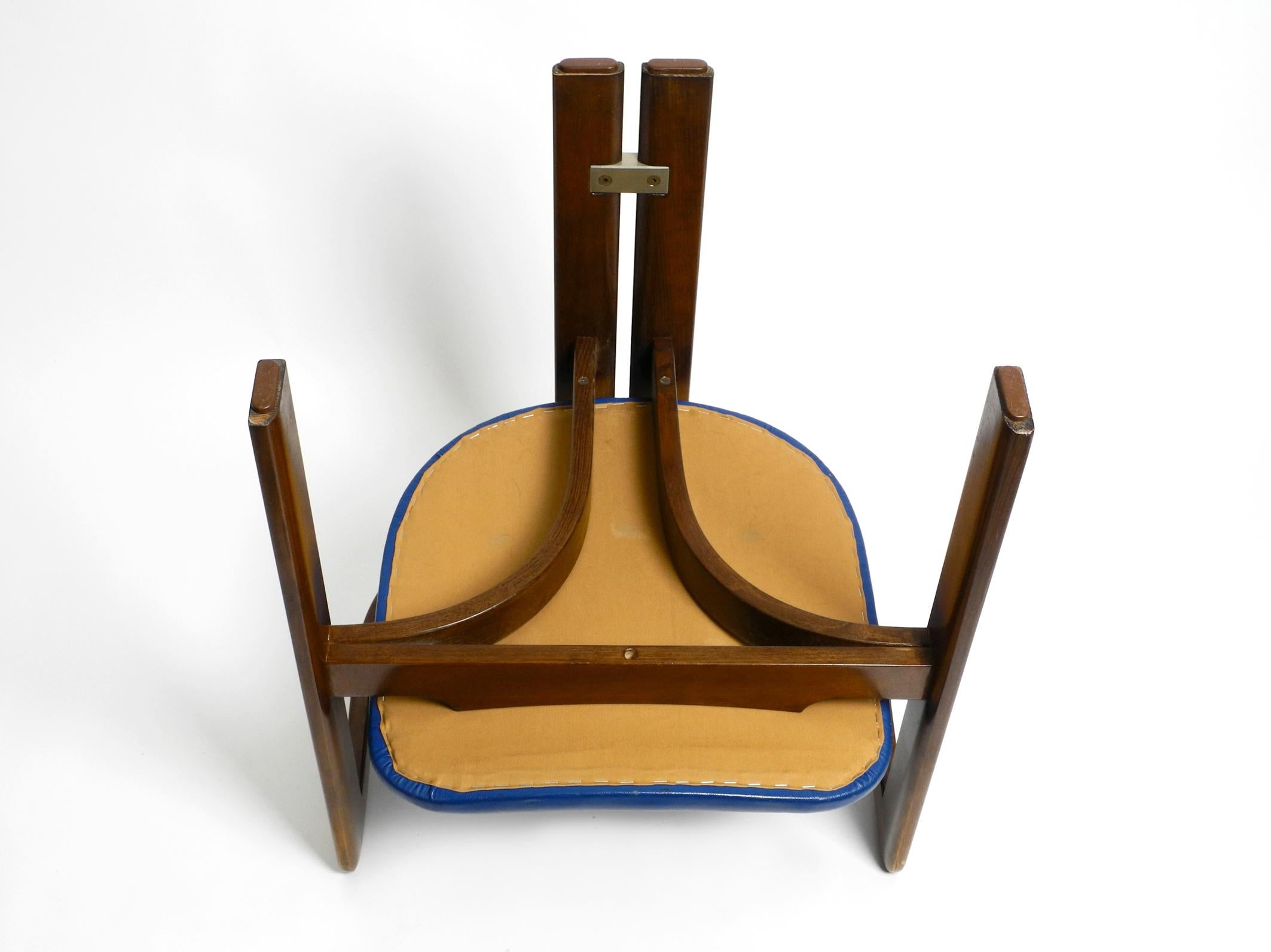 Chaise Pamplona d'Augusto Savini pour Pozzi, tapissée de cuir bleu 3