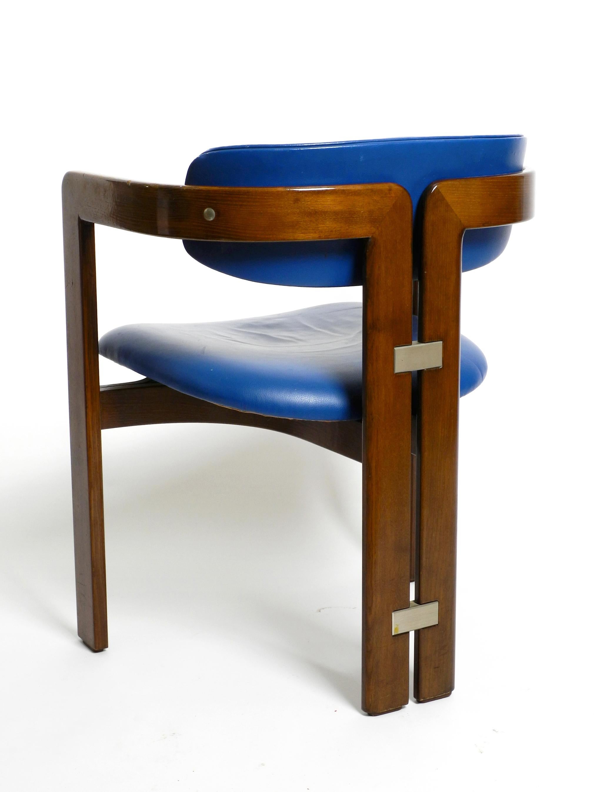 Chaise Pamplona d'Augusto Savini pour Pozzi, tapissée de cuir bleu Bon état à München, DE