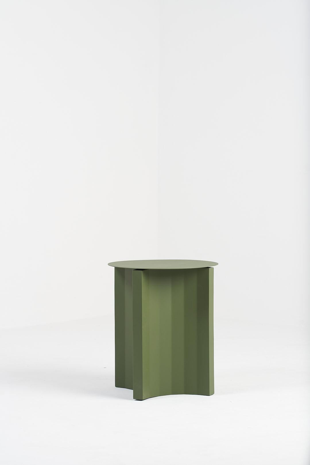 Minimalist Pampulha Collection, Military Green Steel Side Tables (Set of 2) For Sale